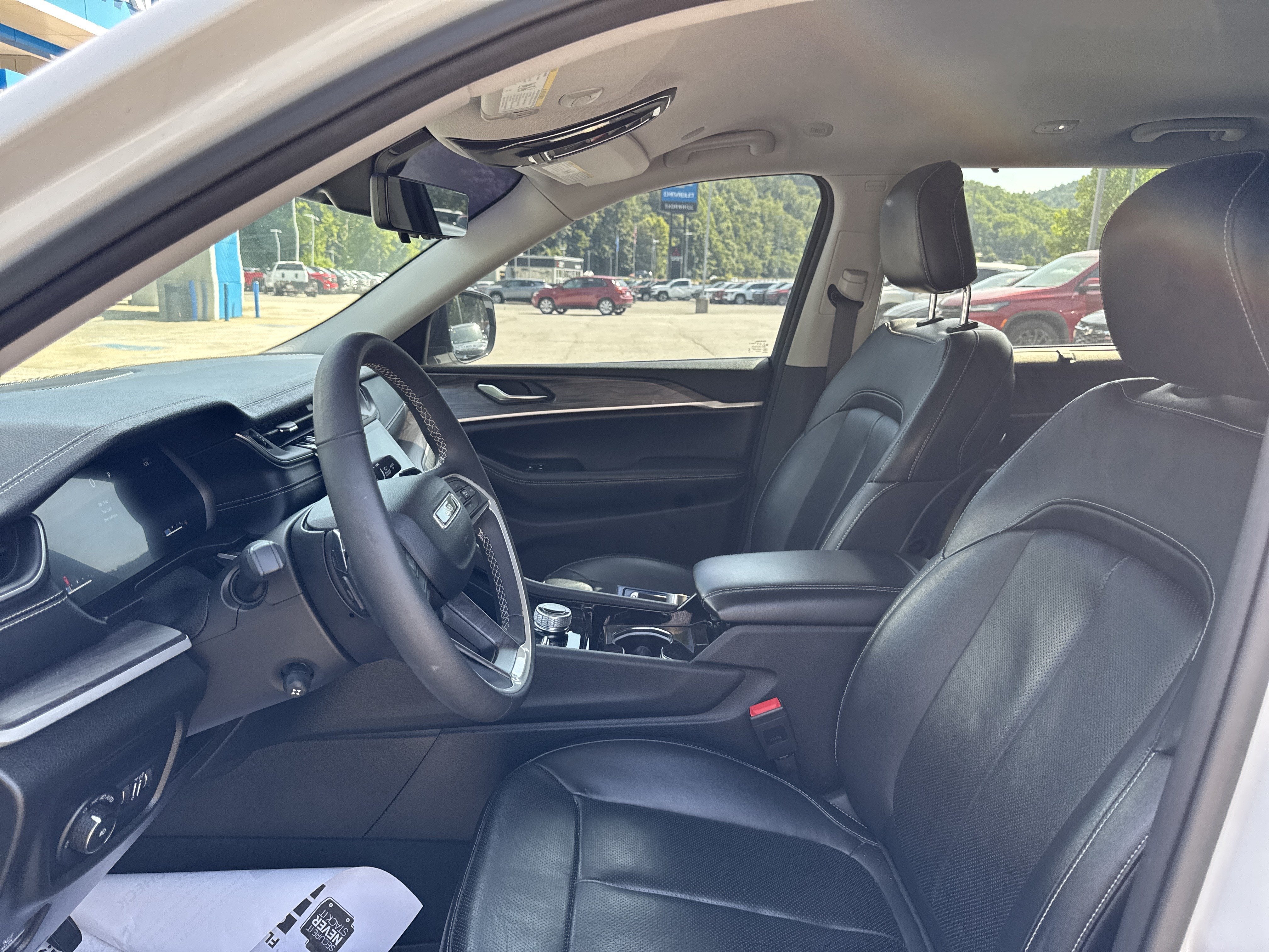 2023 Jeep Grand Cherokee L Limited 4x4
