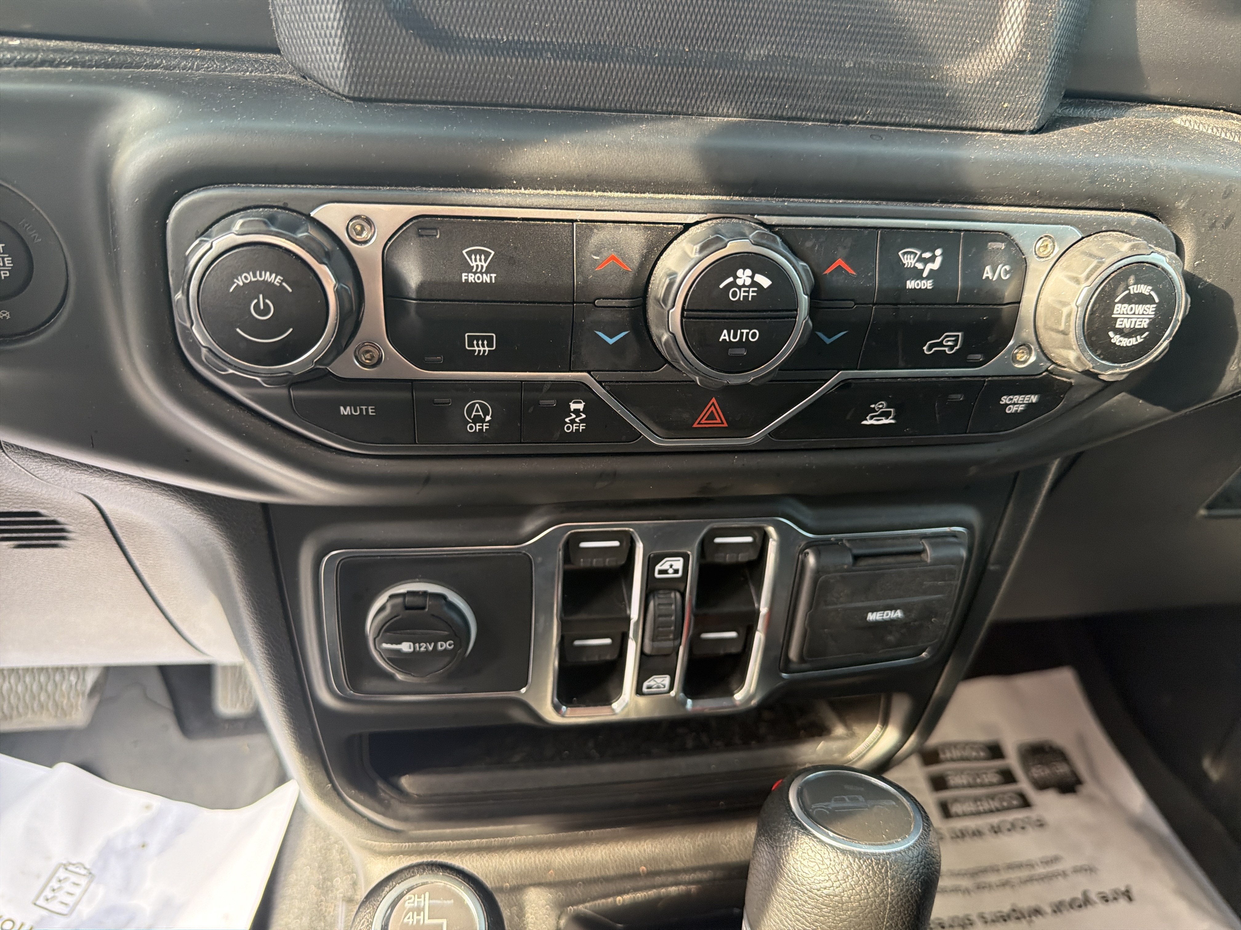 2023 Jeep Gladiator Willys 4x4