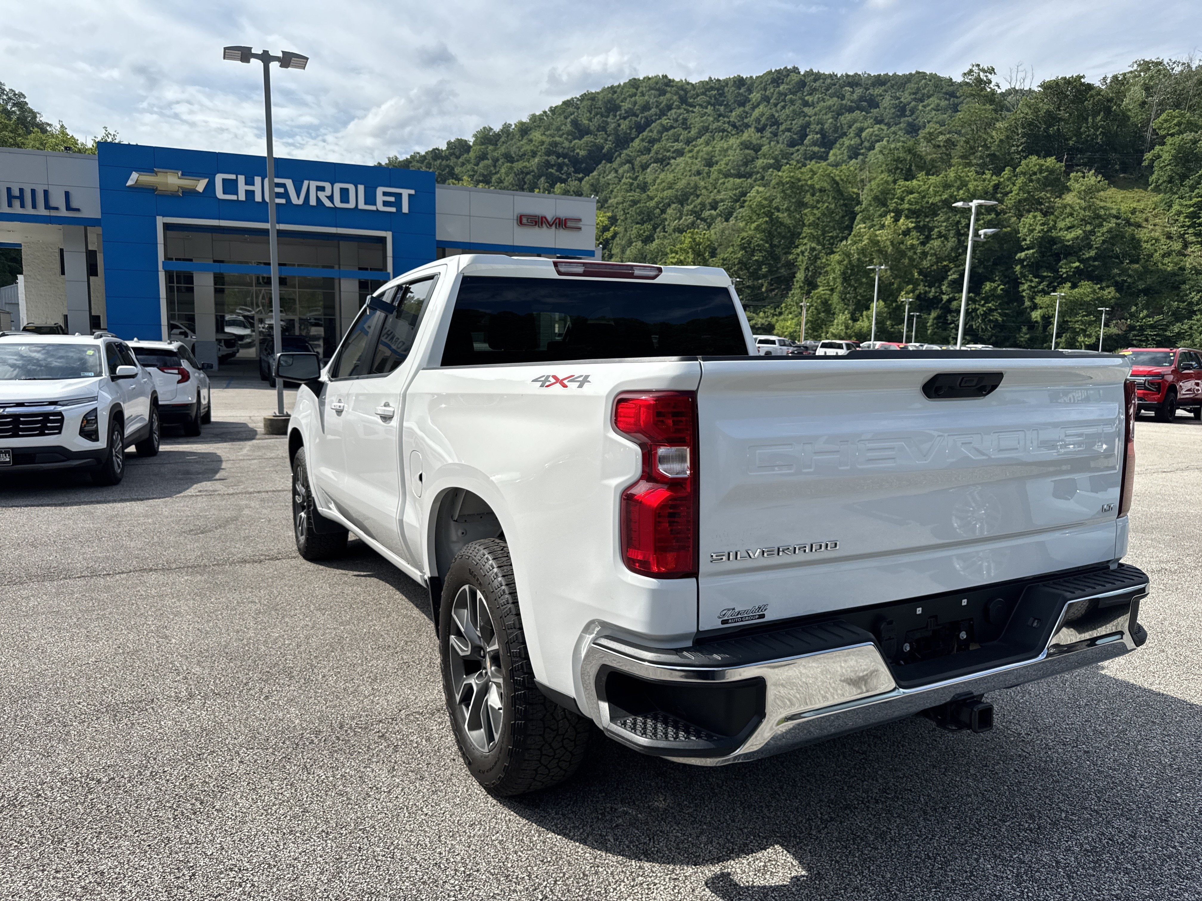 2023 Chevrolet Silverado 1500 LT (2FL)