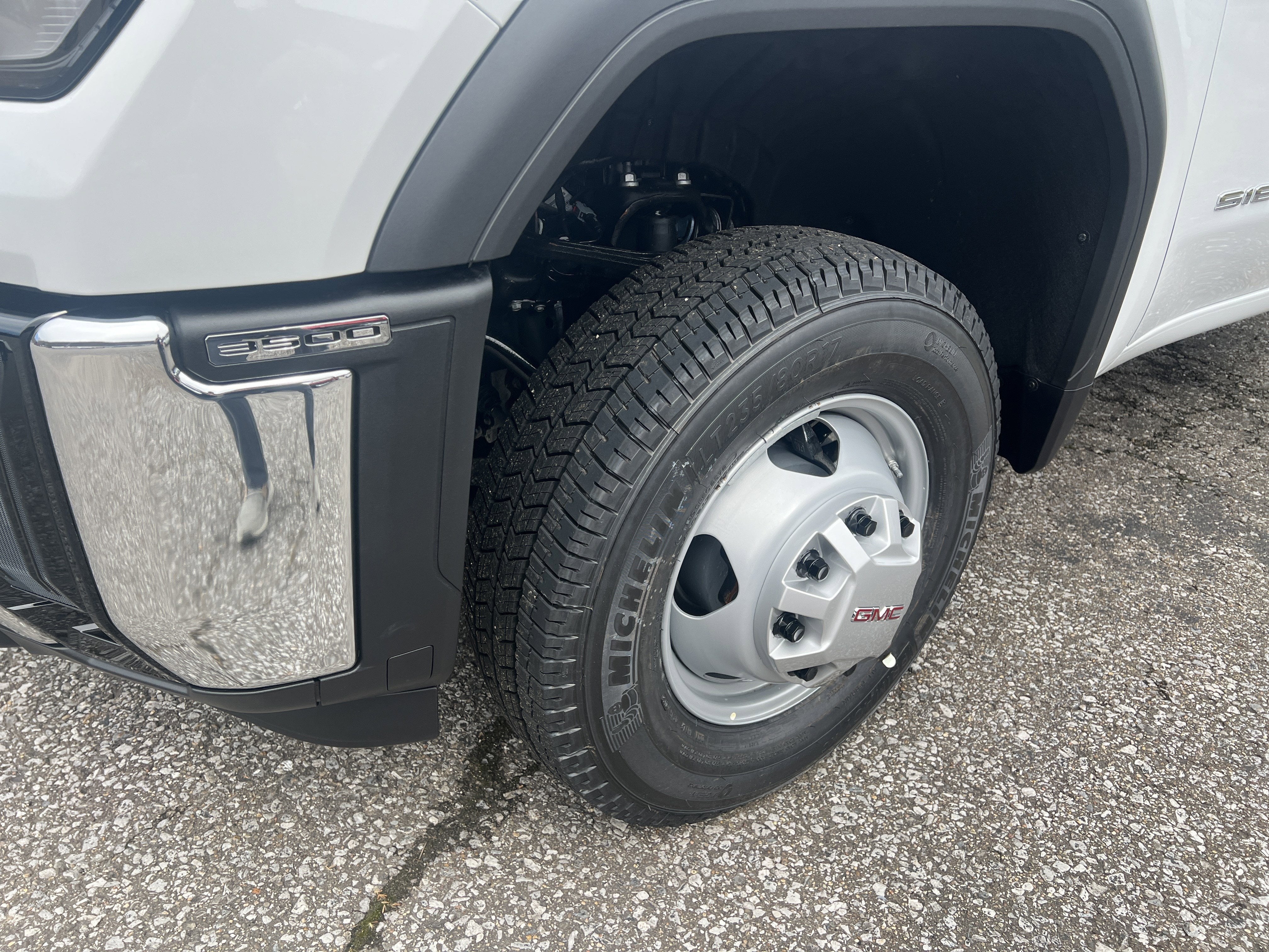 2026 GMC Sierra 3500 HD Chassis Cab Pro