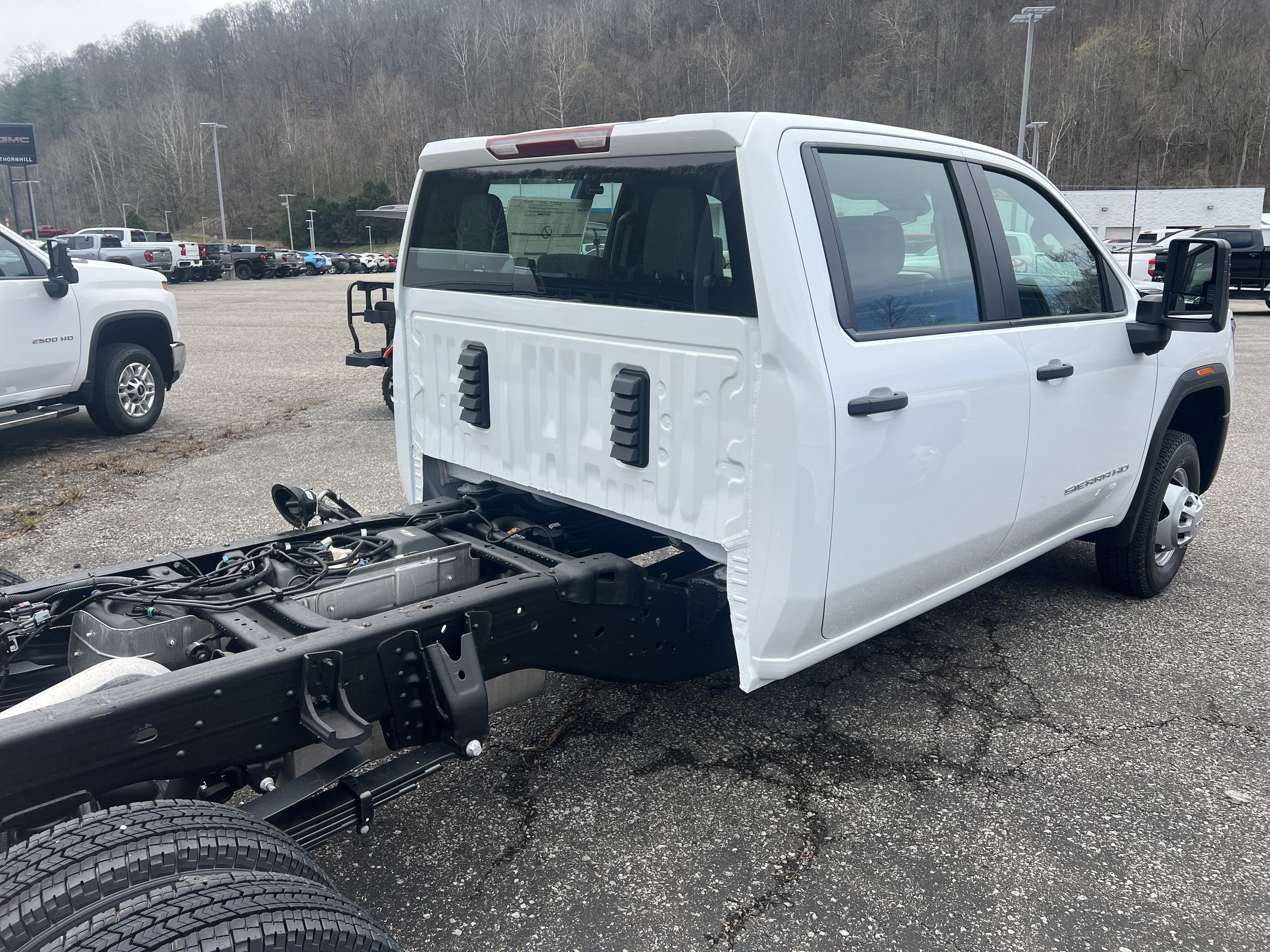 2026 GMC Sierra 3500 HD Chassis Cab Pro