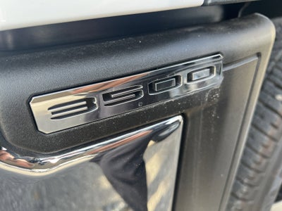 2025 GMC Sierra 3500 HD Chassis Cab Pro