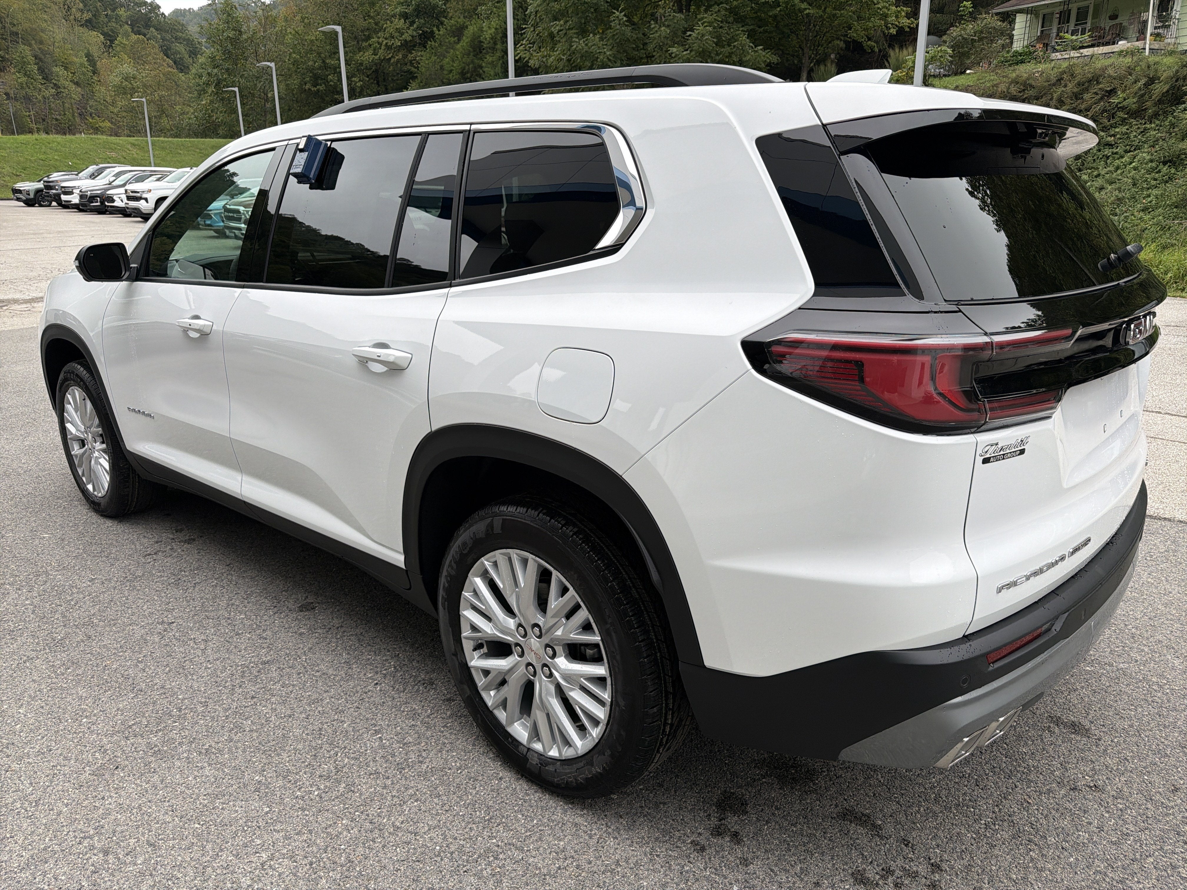 2027 GMC Acadia Elevation