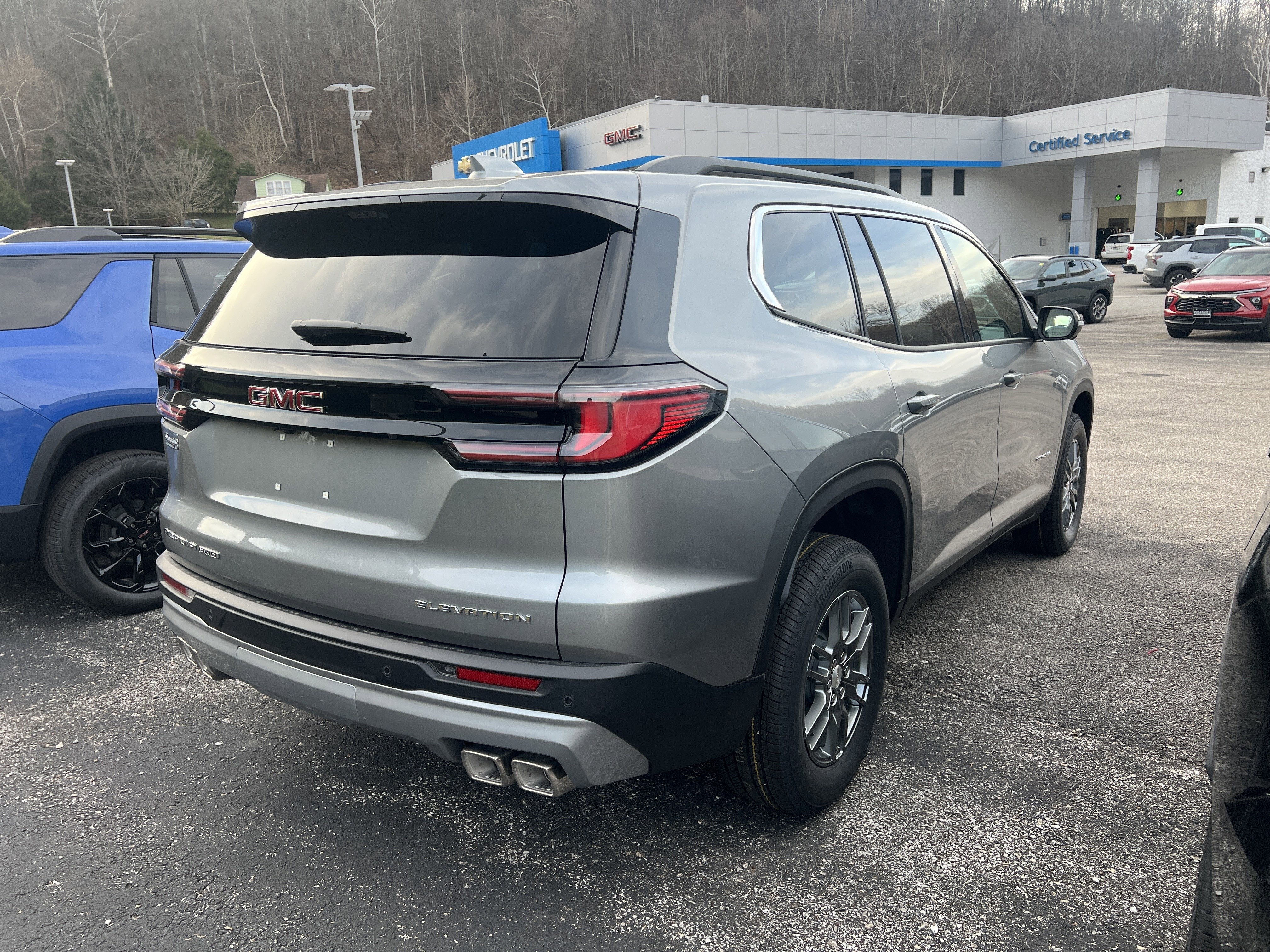 2026 GMC Acadia Elevation