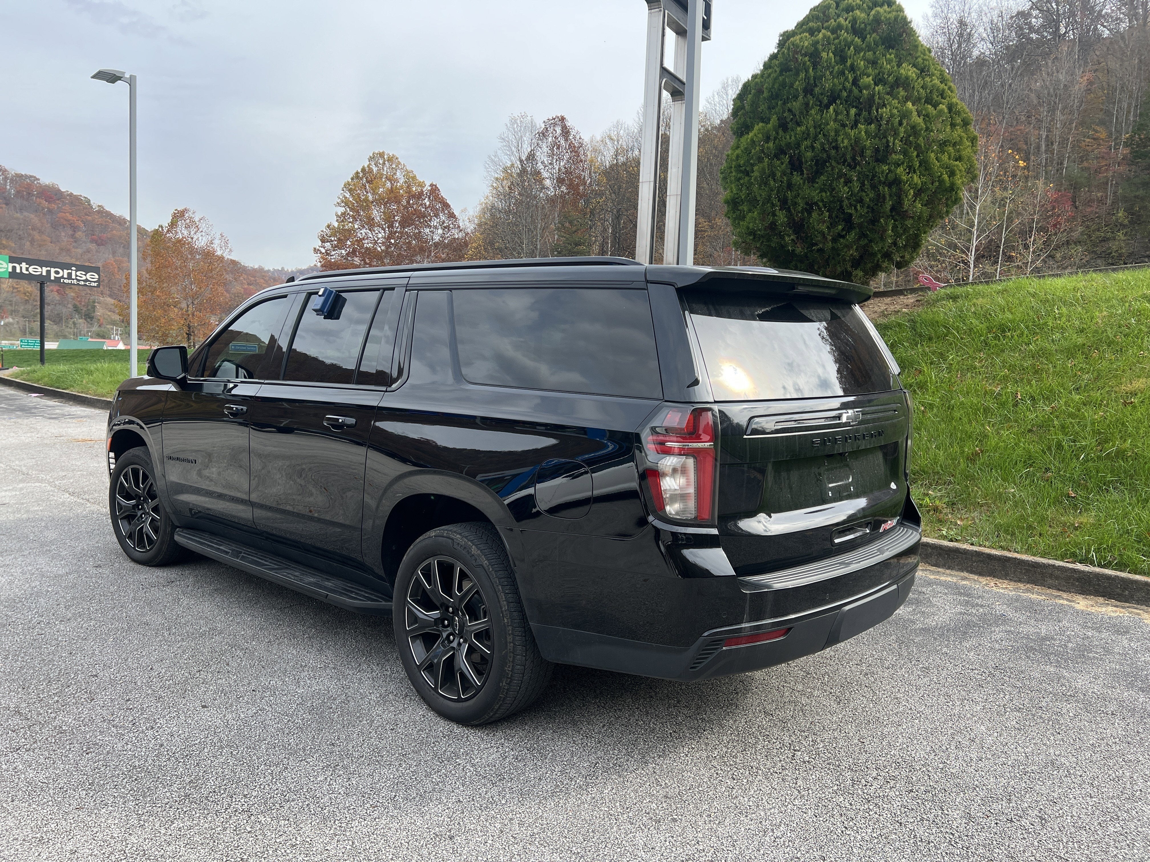 2024 Chevrolet Suburban RST