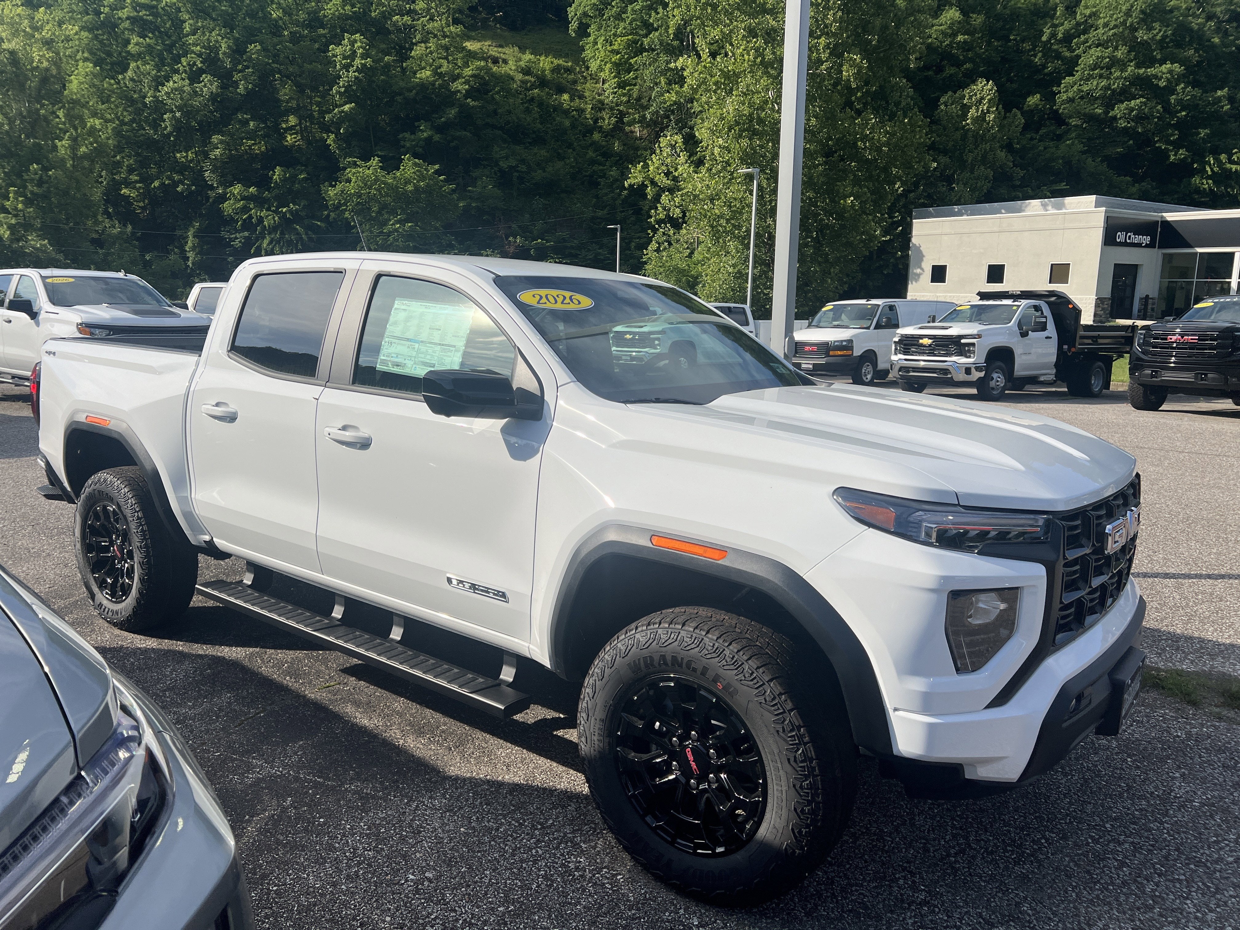 2026 GMC Canyon Elevation