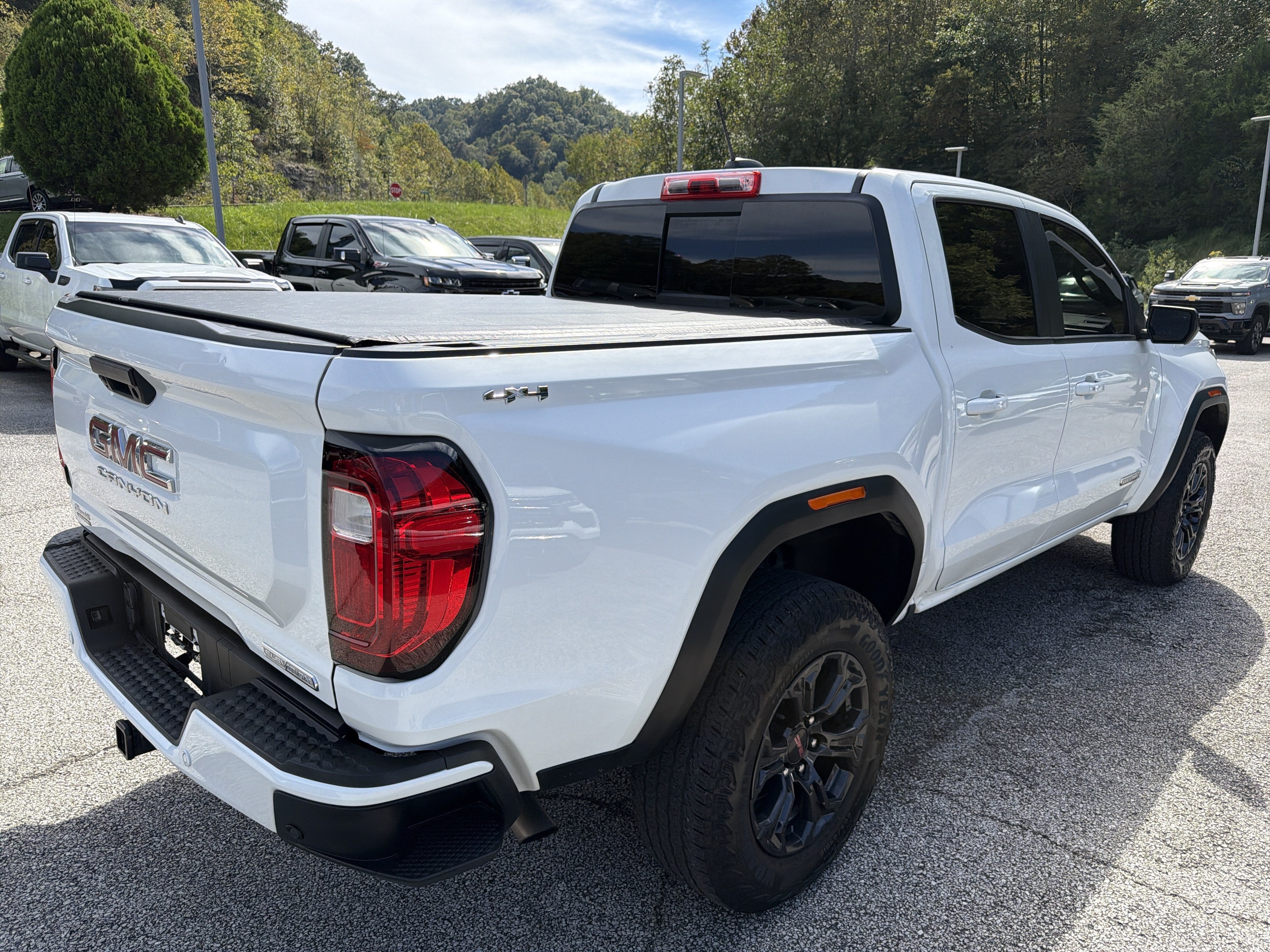 2024 GMC Canyon Elevation