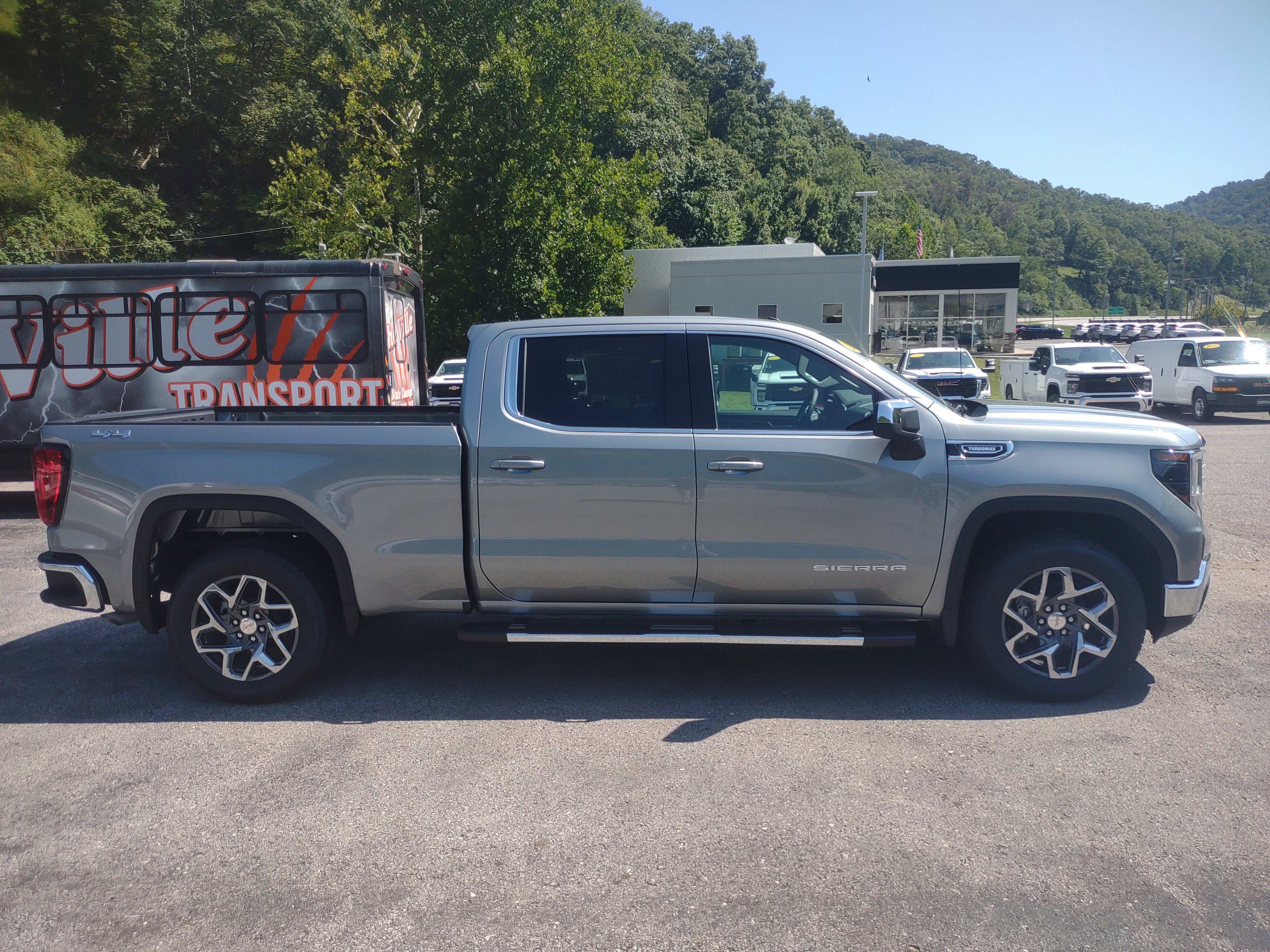 2026 GMC Sierra 1500 SLE