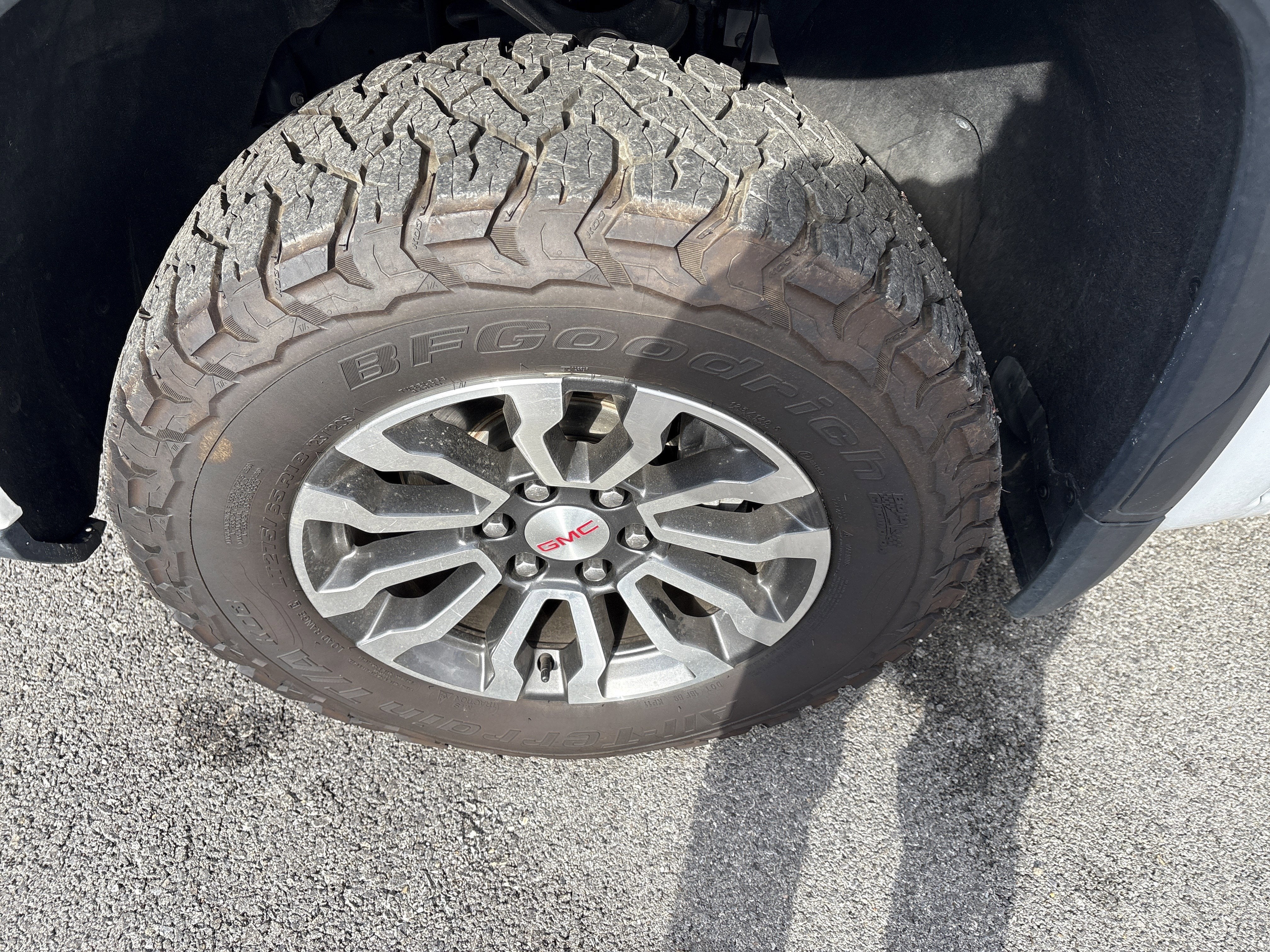 2023 GMC Sierra 1500 AT4