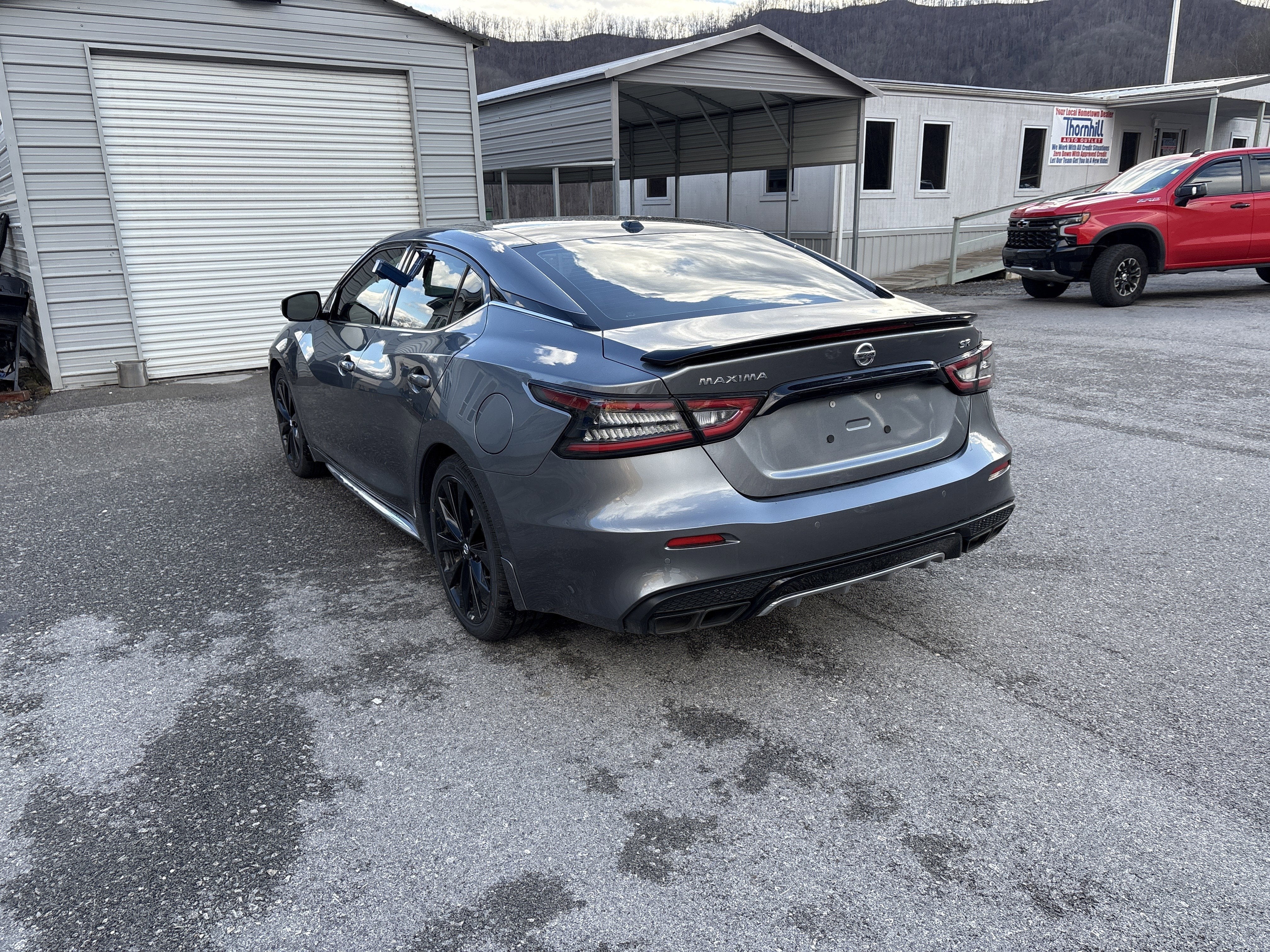 2022 Nissan Maxima SR