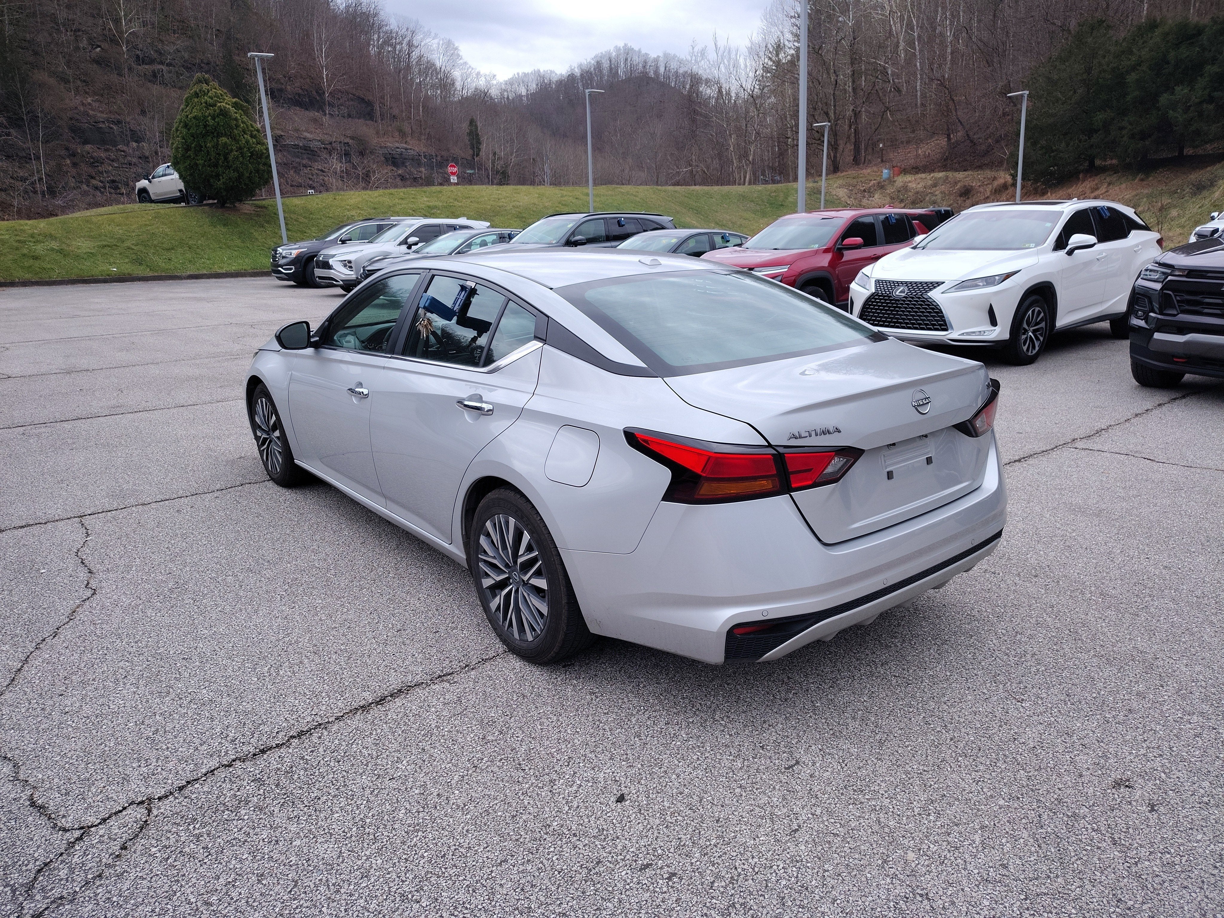 2024 Nissan Altima 2.5 SV