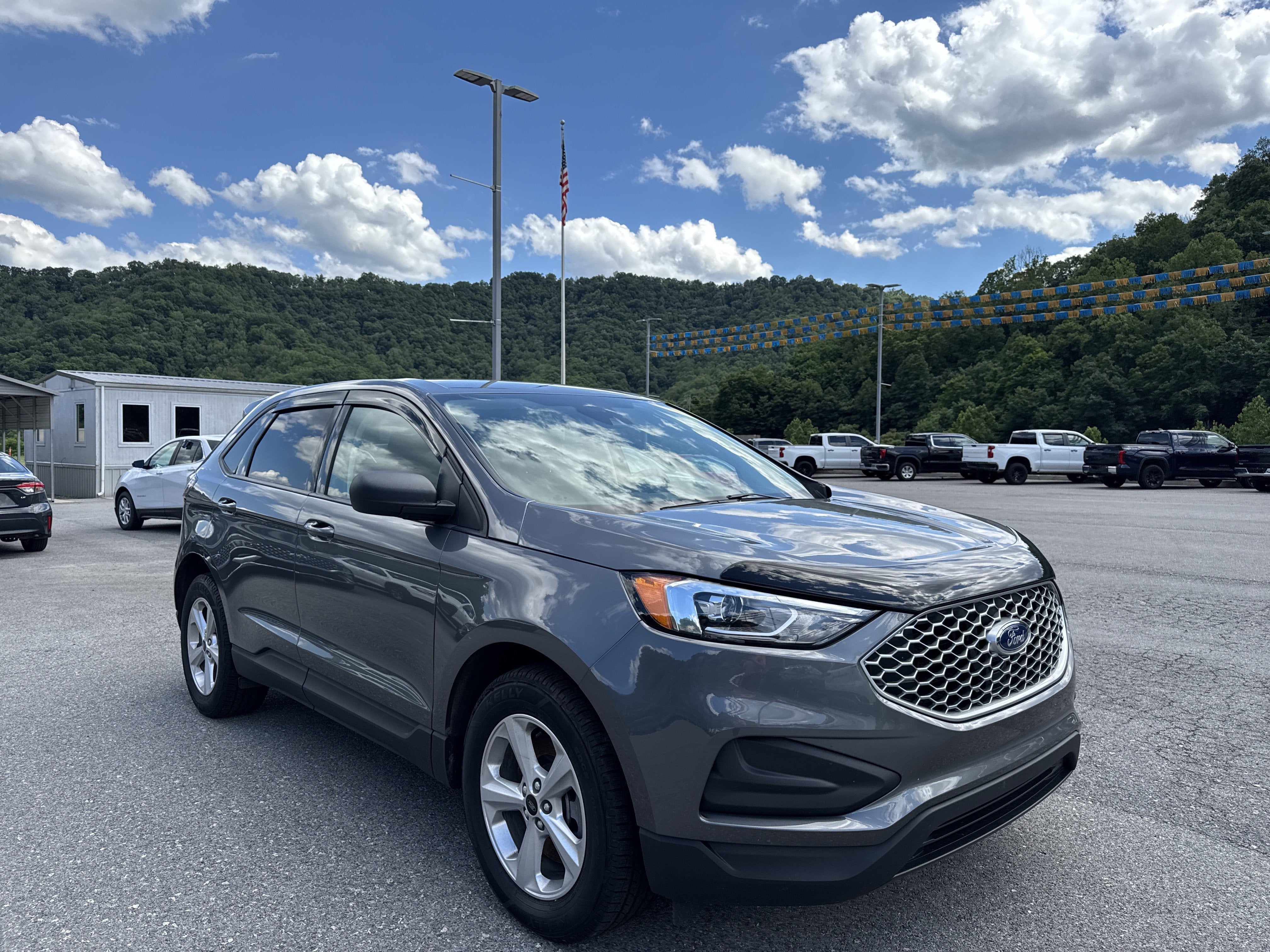 2024 Ford Edge SE