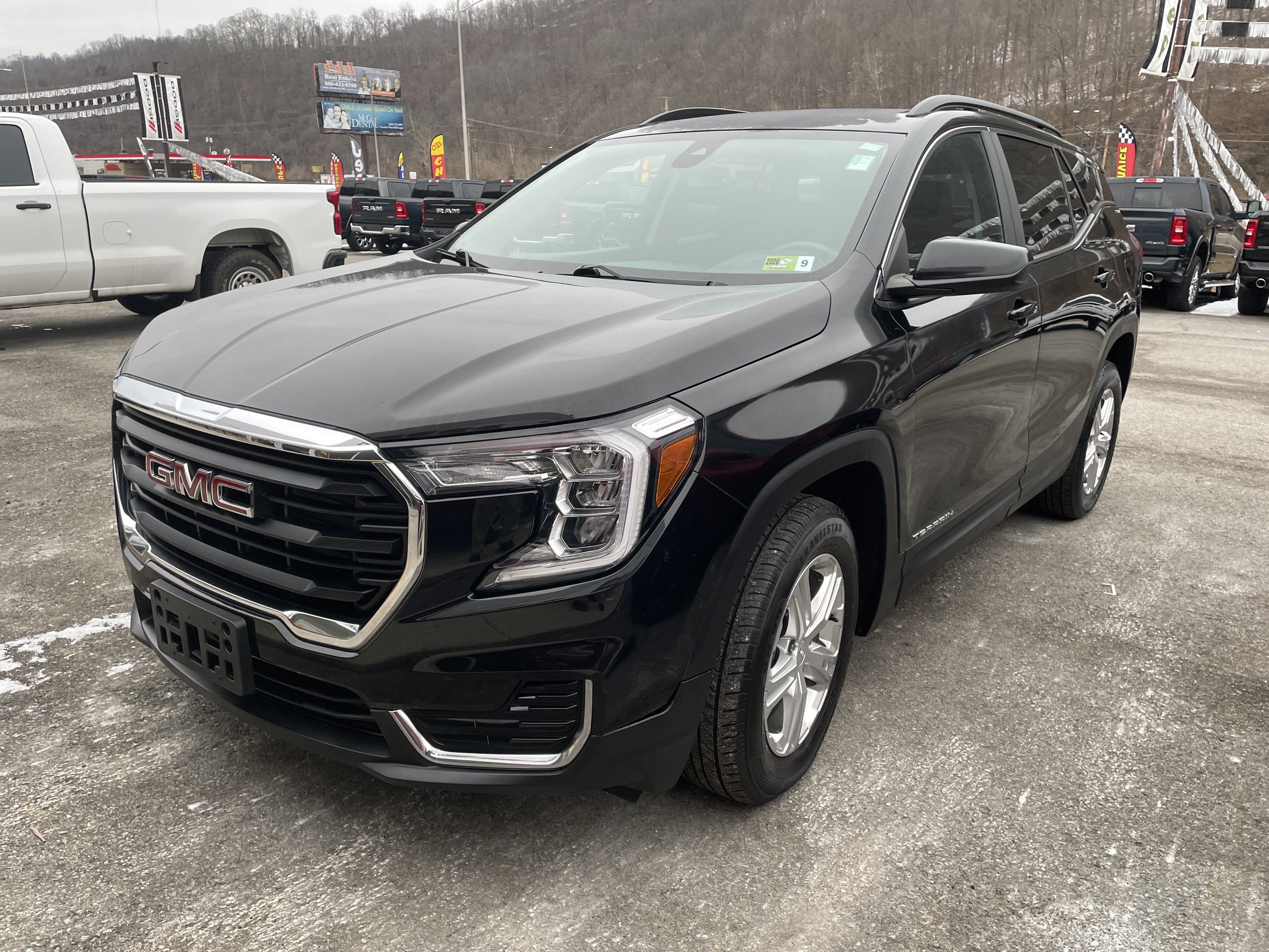 2022 GMC Terrain SLE