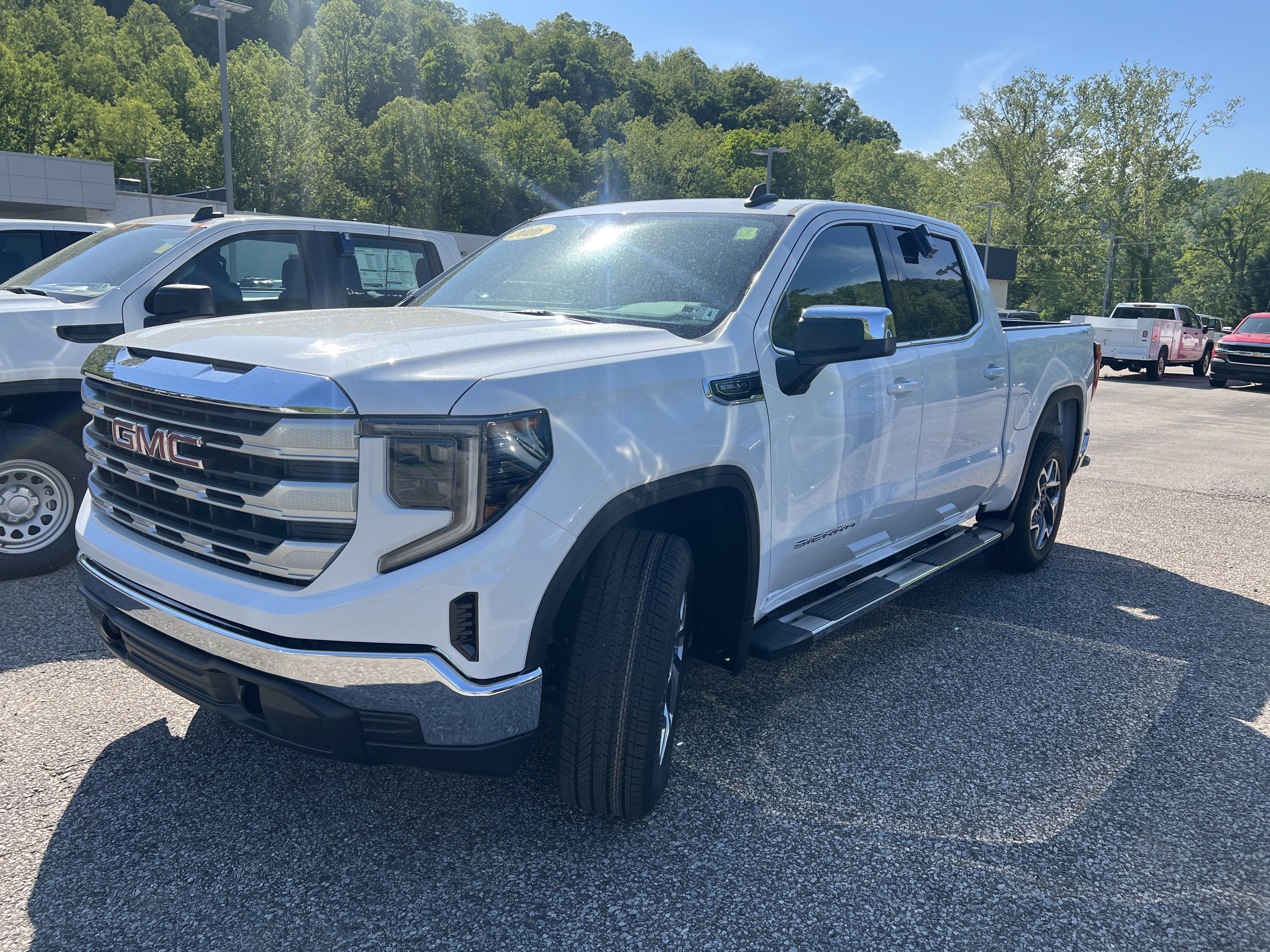 2026 GMC Sierra 1500 SLE