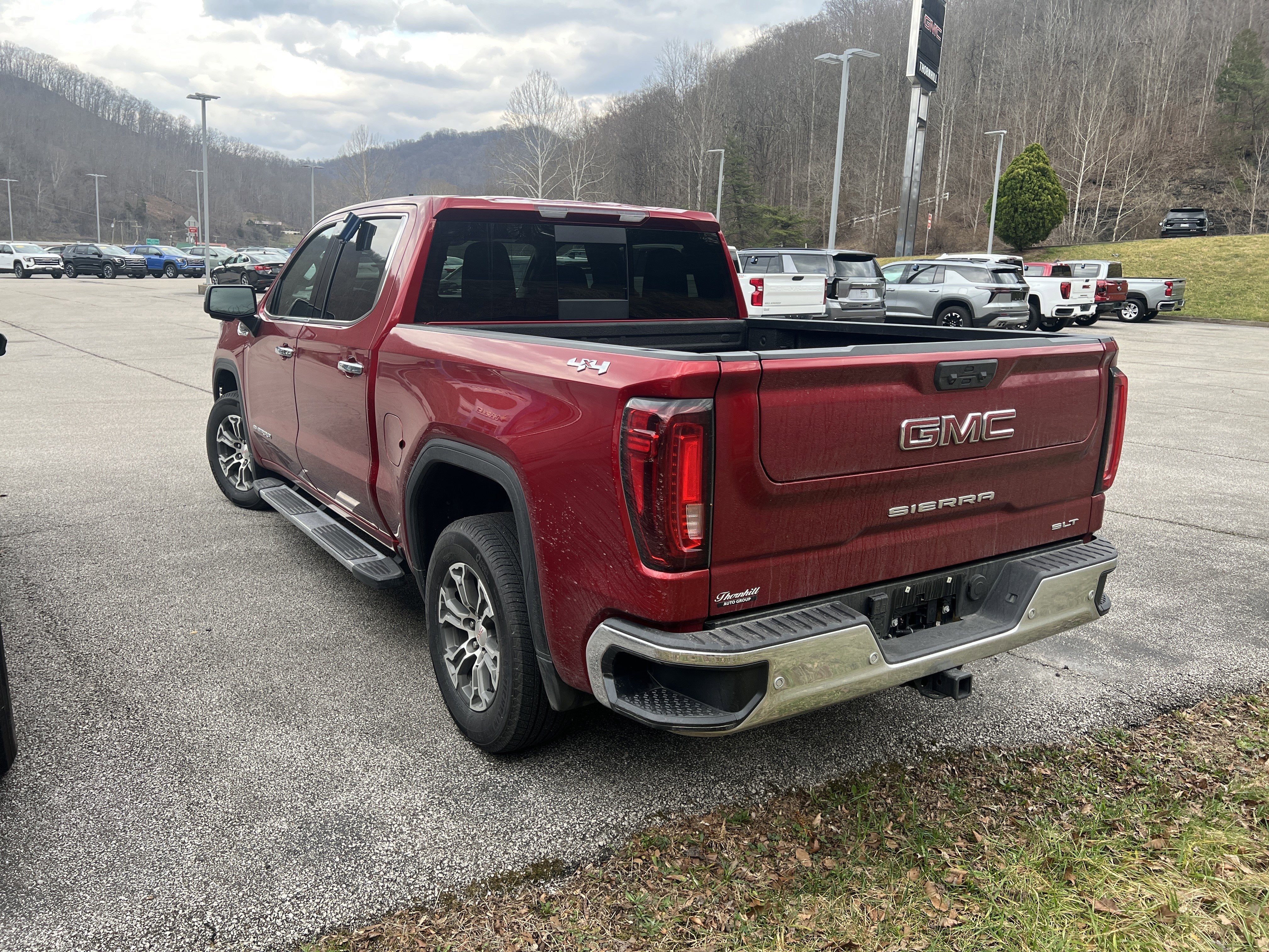 2025 GMC Sierra 1500 SLT