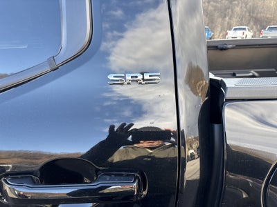 2024 Toyota Tacoma 4WD SR5