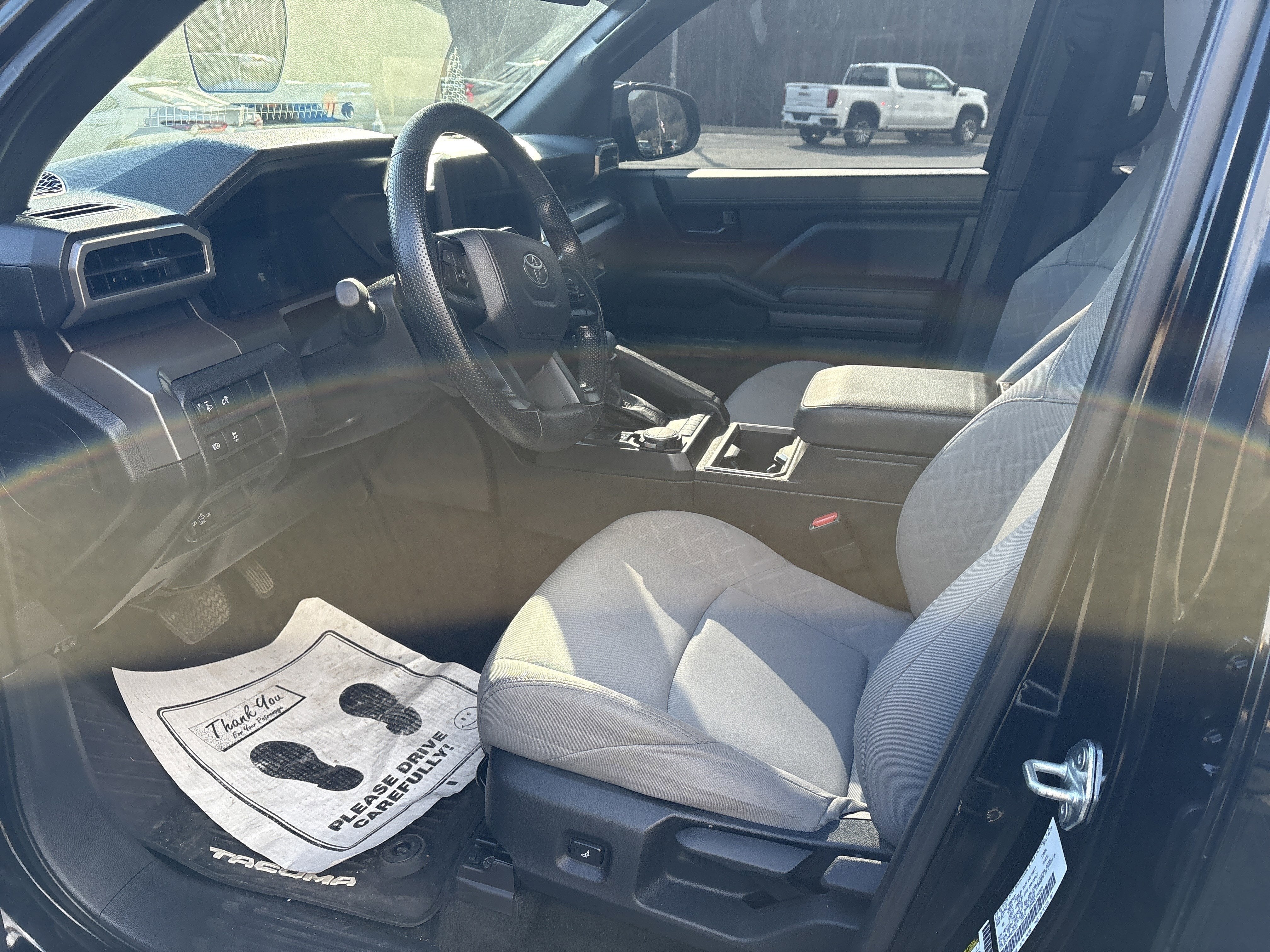 2024 Toyota Tacoma 4WD SR5