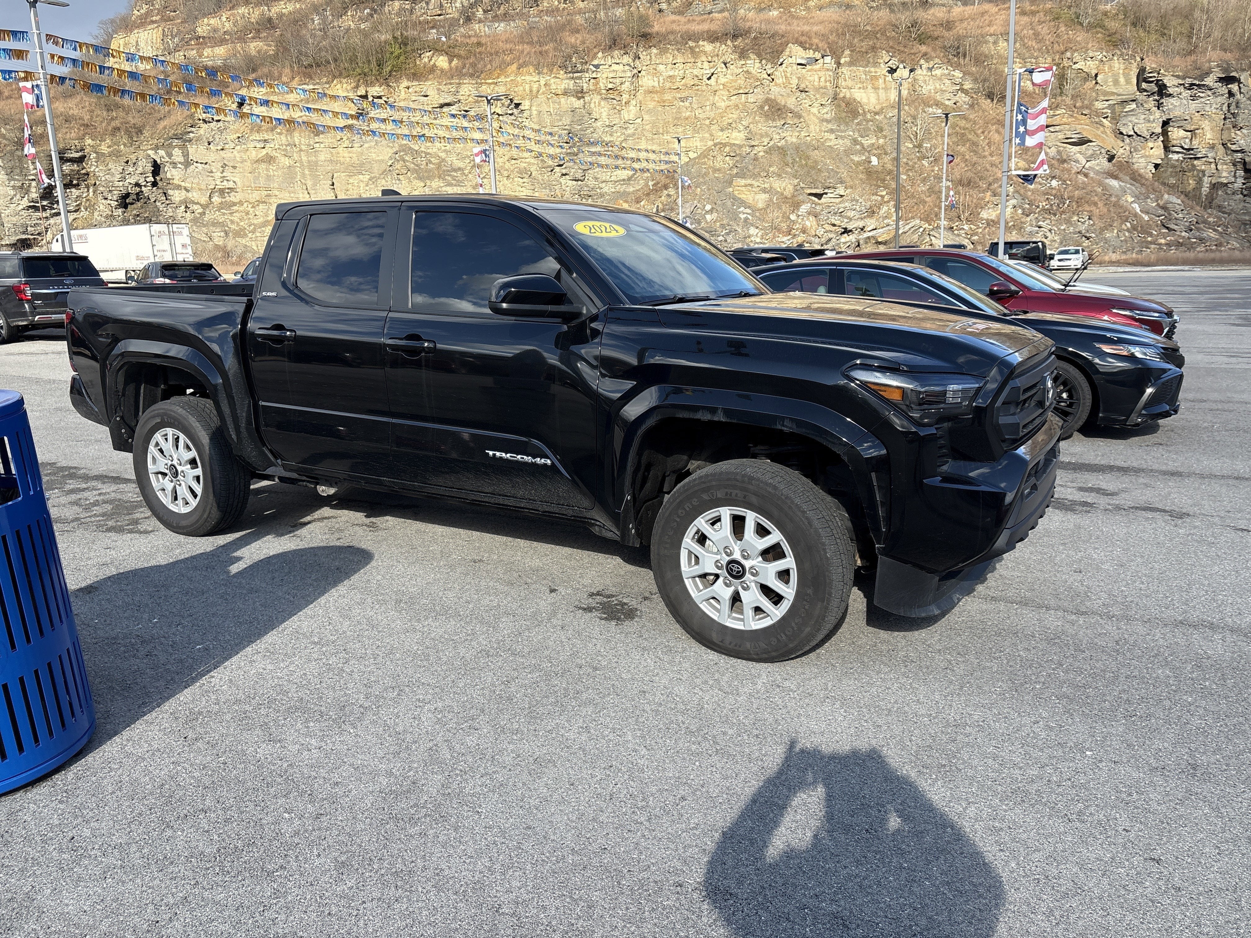 2024 Toyota Tacoma 4WD SR5