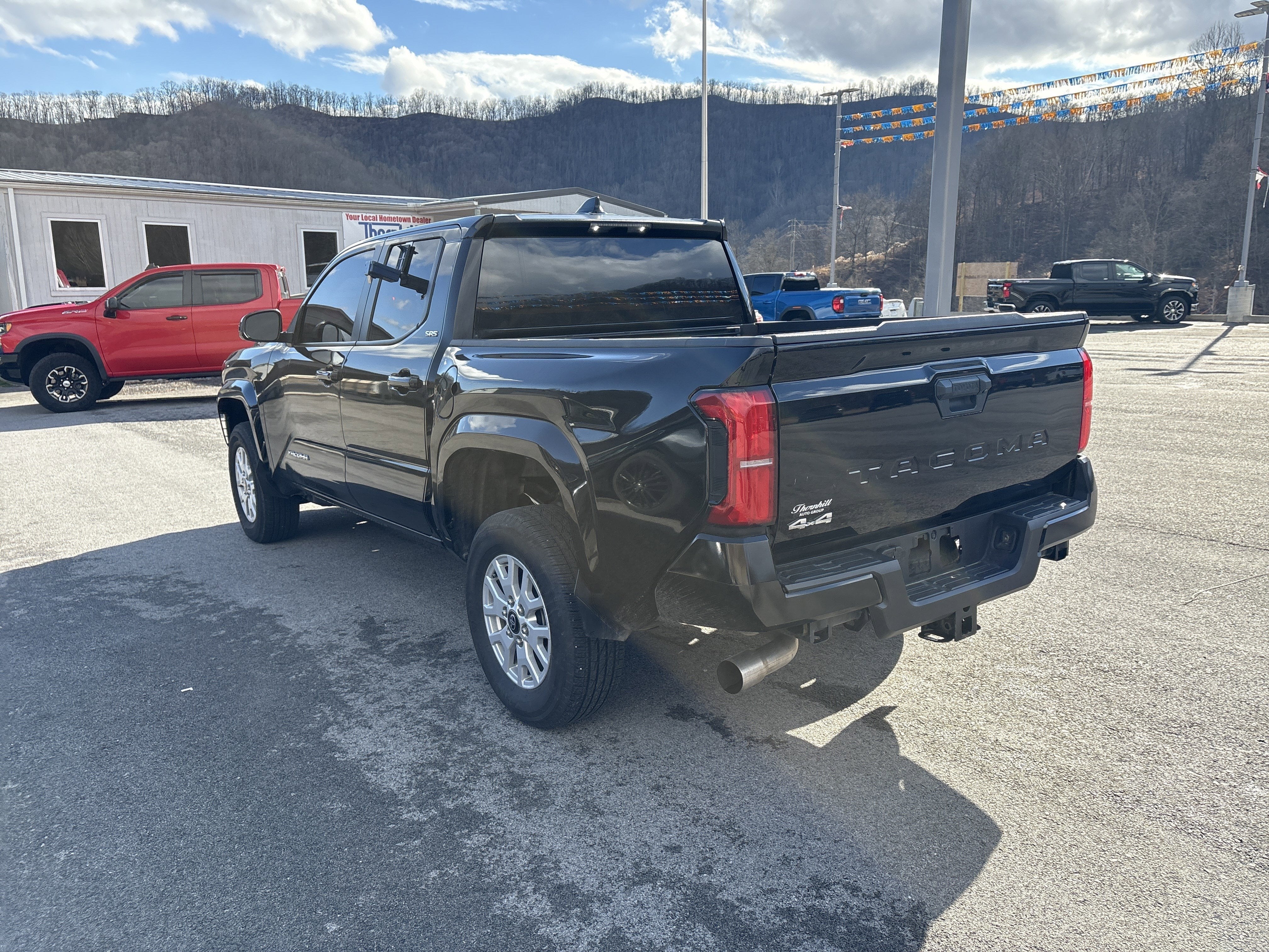 2024 Toyota Tacoma 4WD SR5