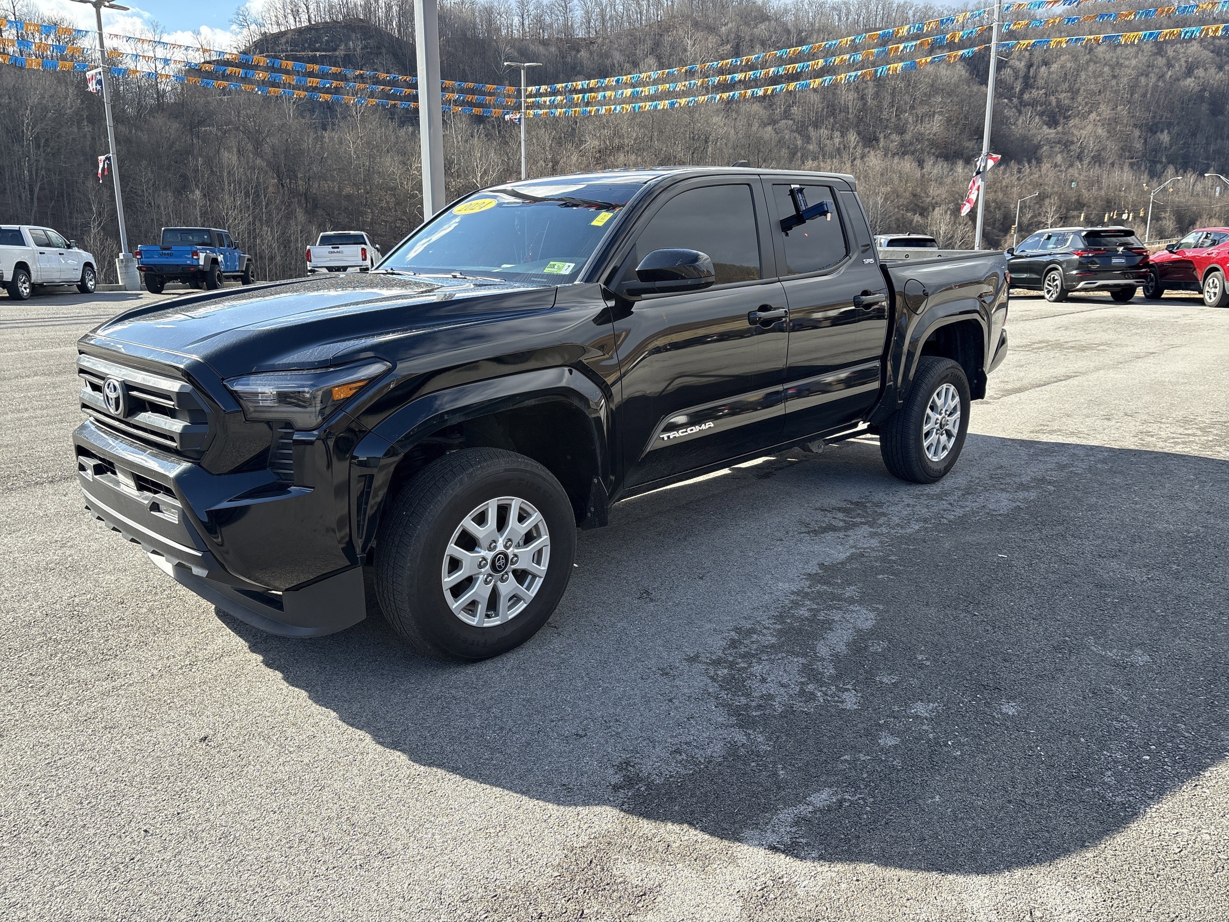 2024 Toyota Tacoma 4WD SR5