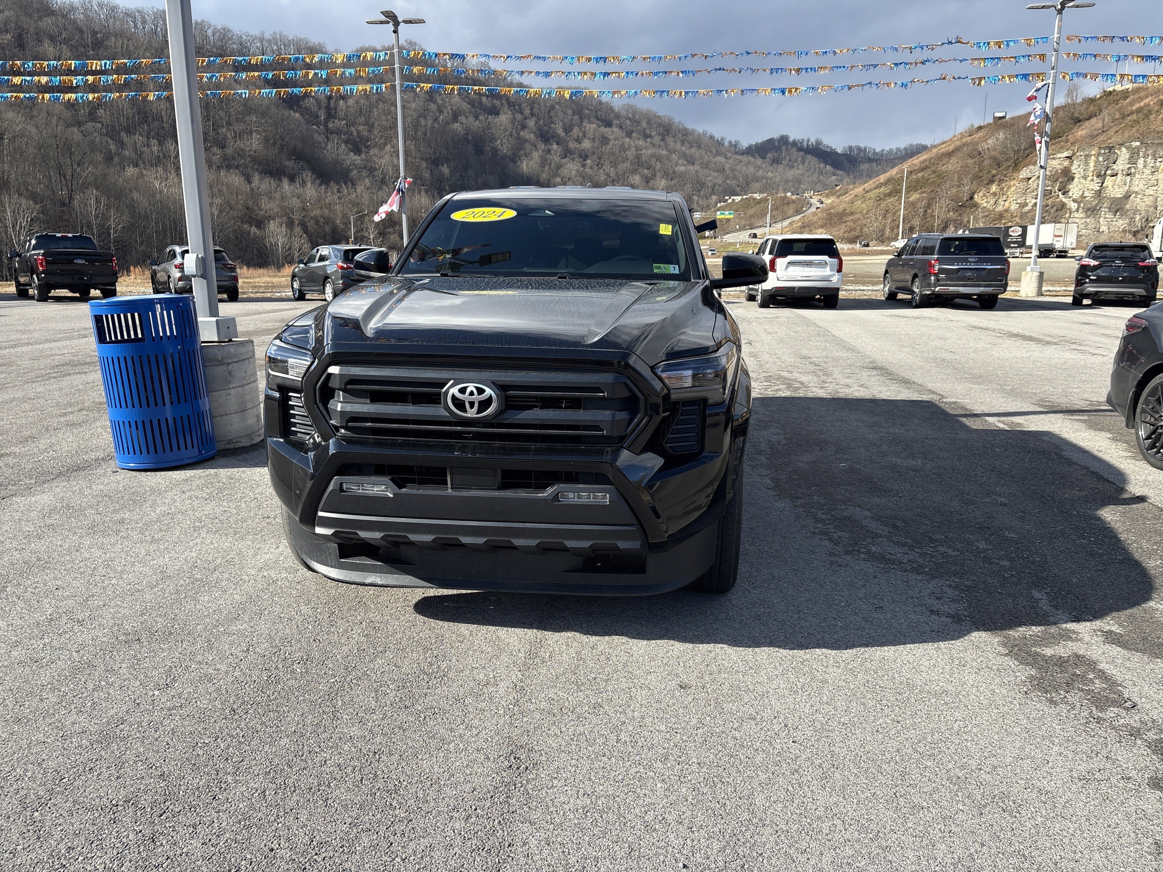 2024 Toyota Tacoma 4WD SR5