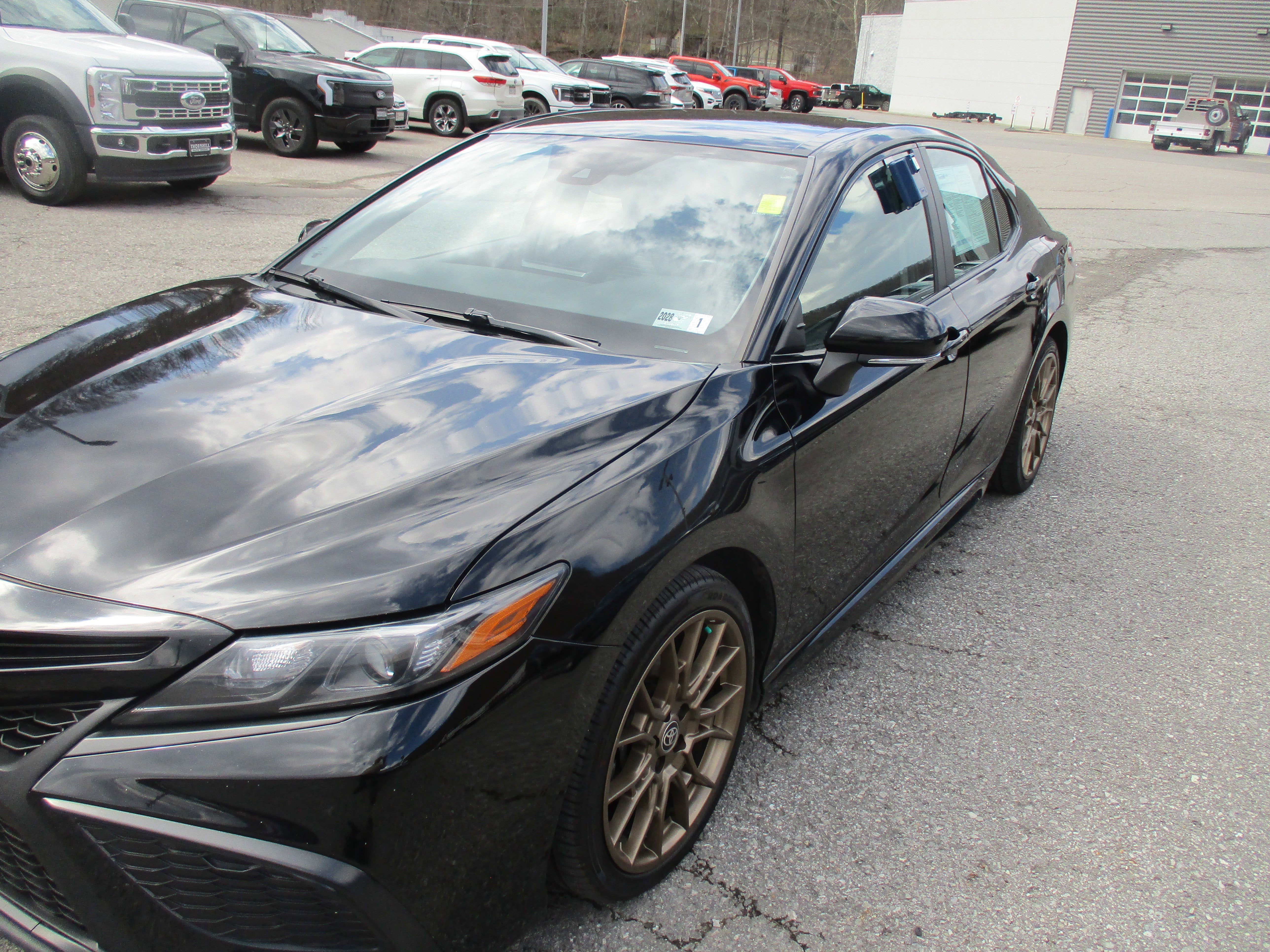 2023 Toyota Camry SE