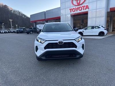 2025 Toyota RAV4 LE