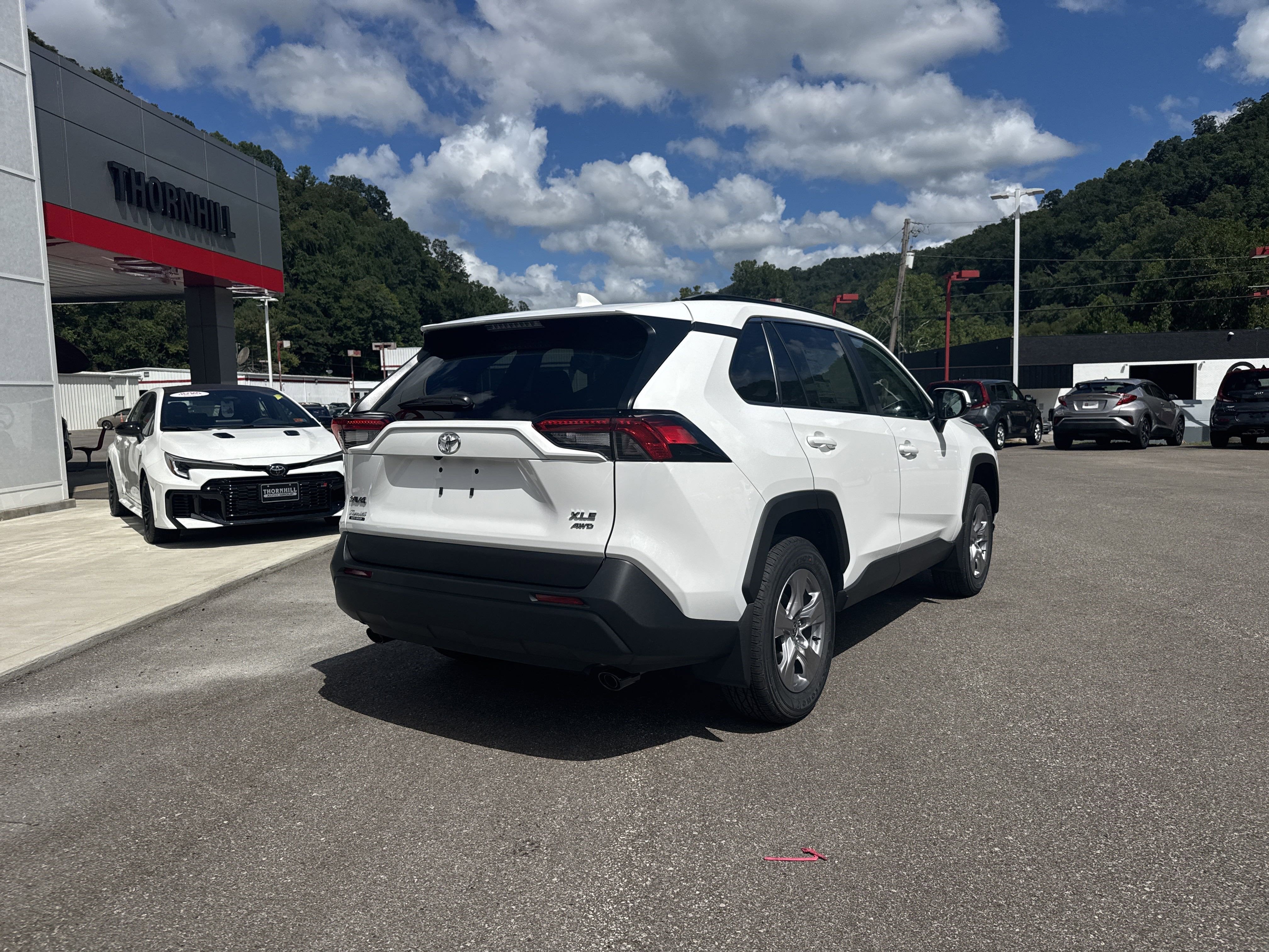 2025 Toyota RAV4 XLE
