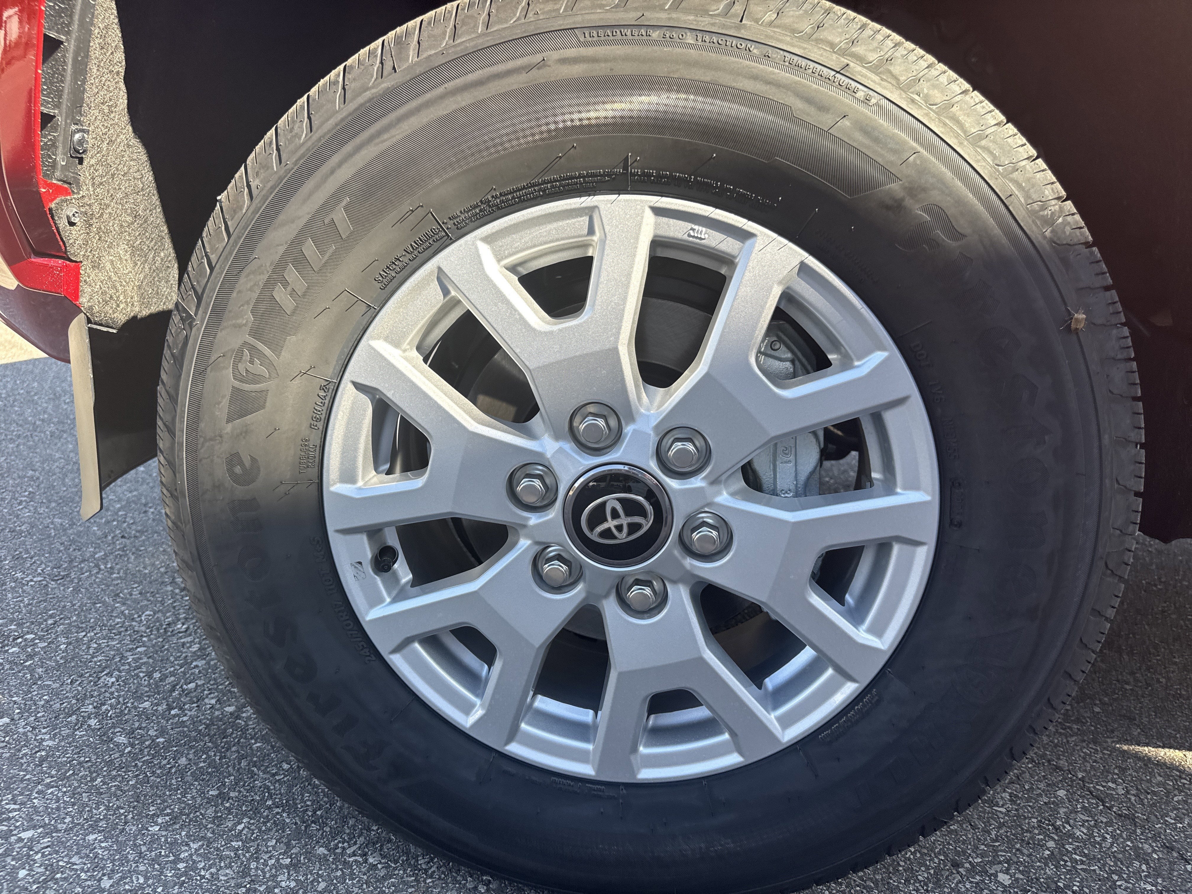 2025 Toyota Tacoma SR5