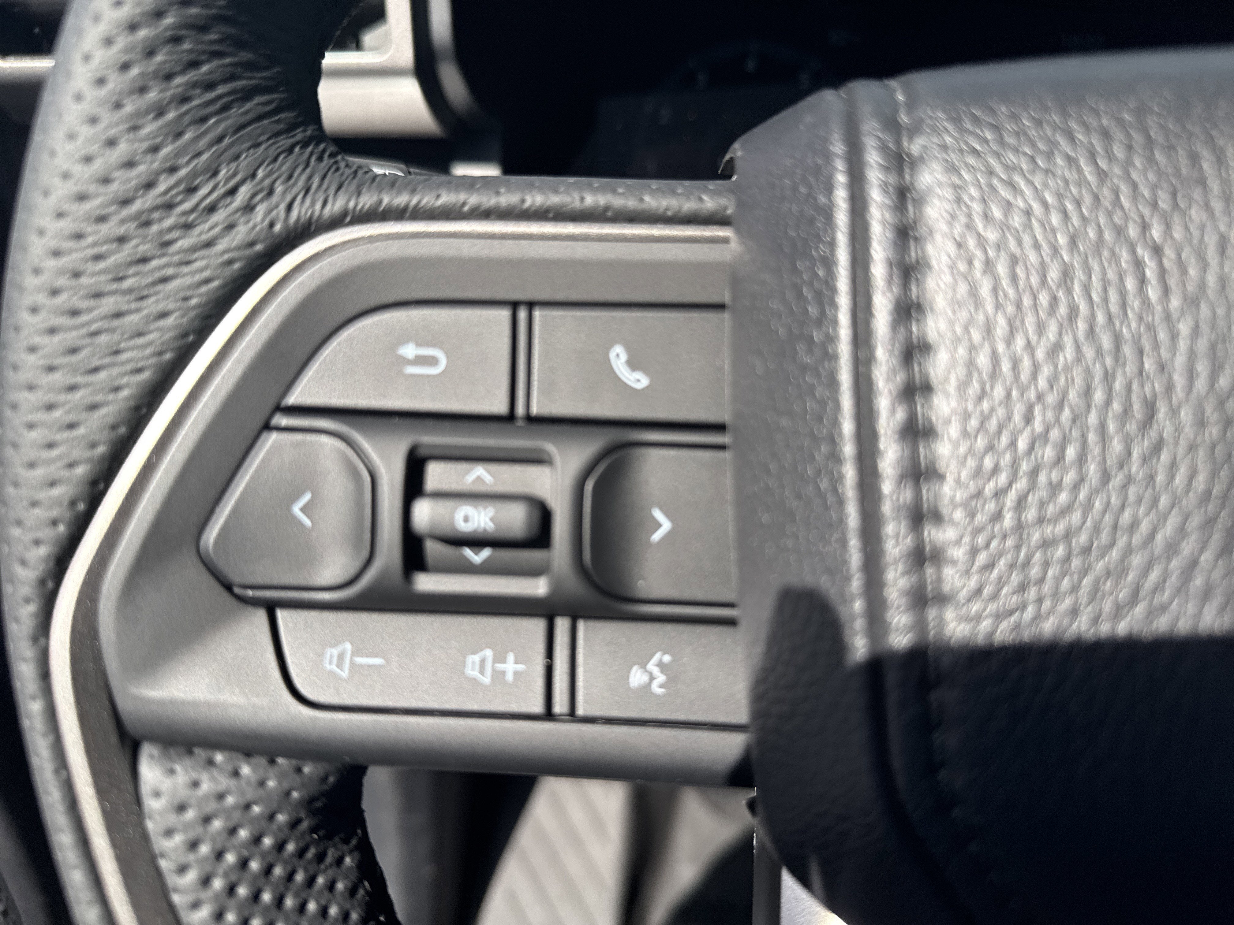 2025 Toyota Tacoma i-FORCE MAX TRD Off-Road i-FORCE MAX