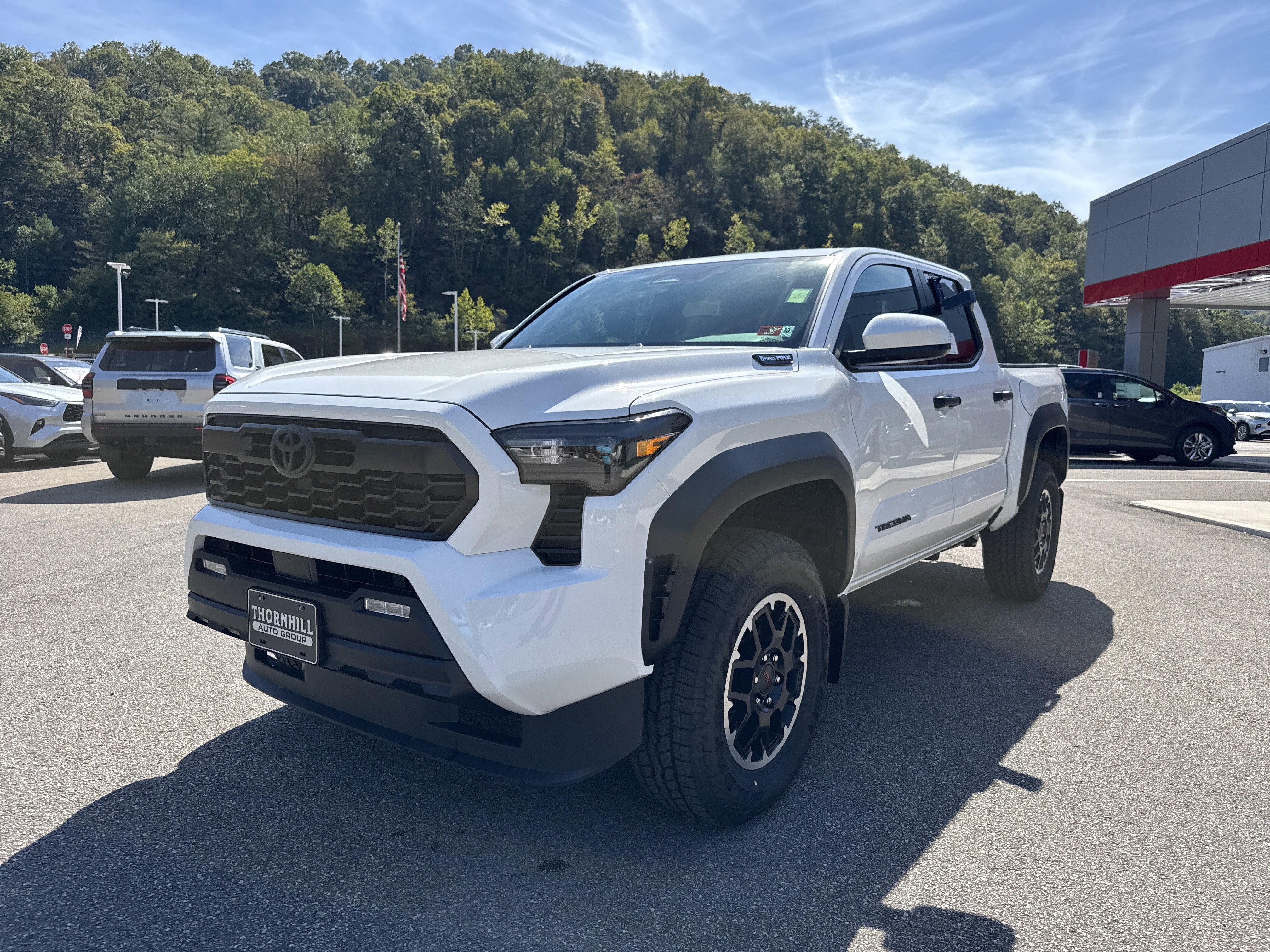 2025 Toyota Tacoma i-FORCE MAX TRD Off-Road i-FORCE MAX