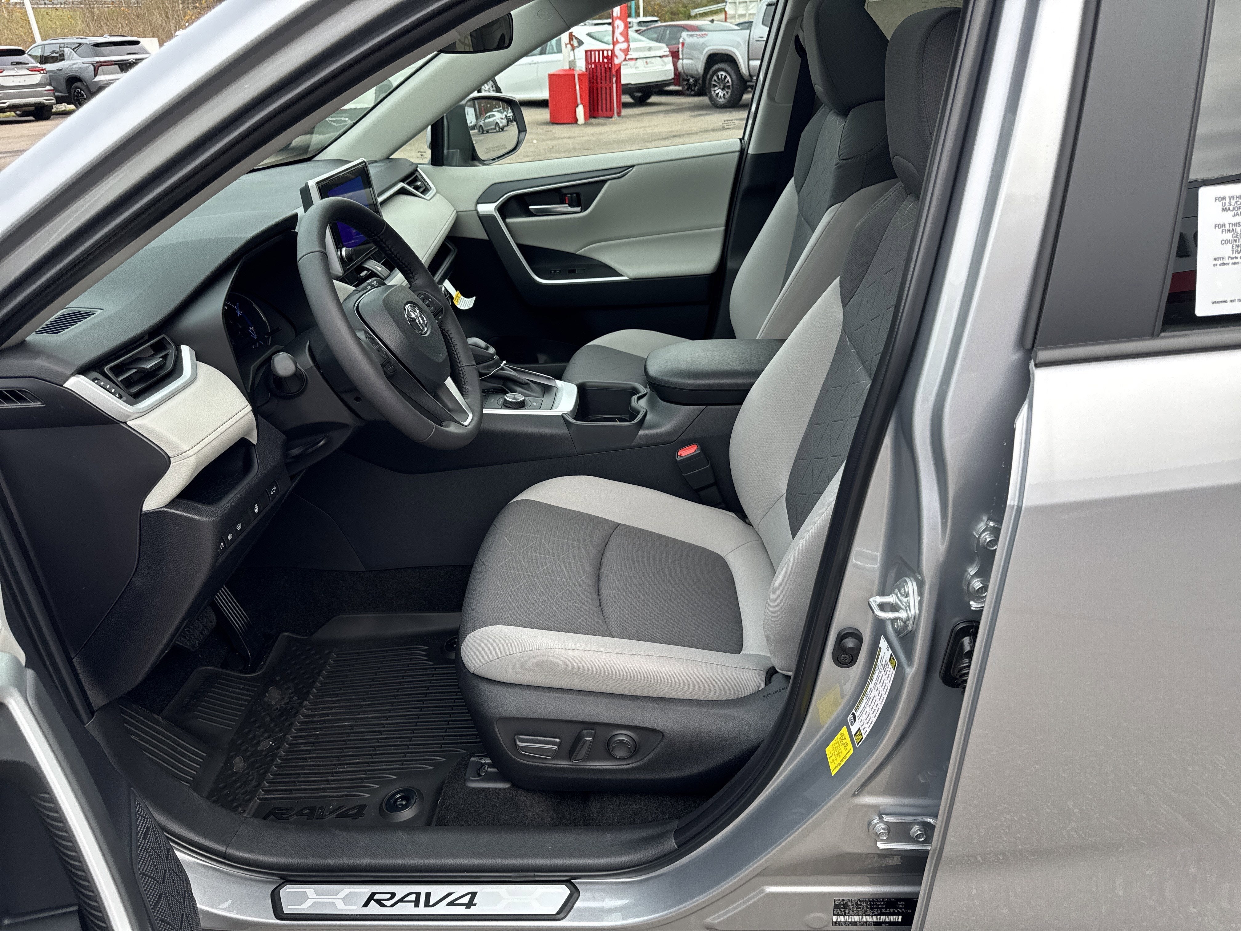 2025 Toyota RAV4 Hybrid Hybrid XLE