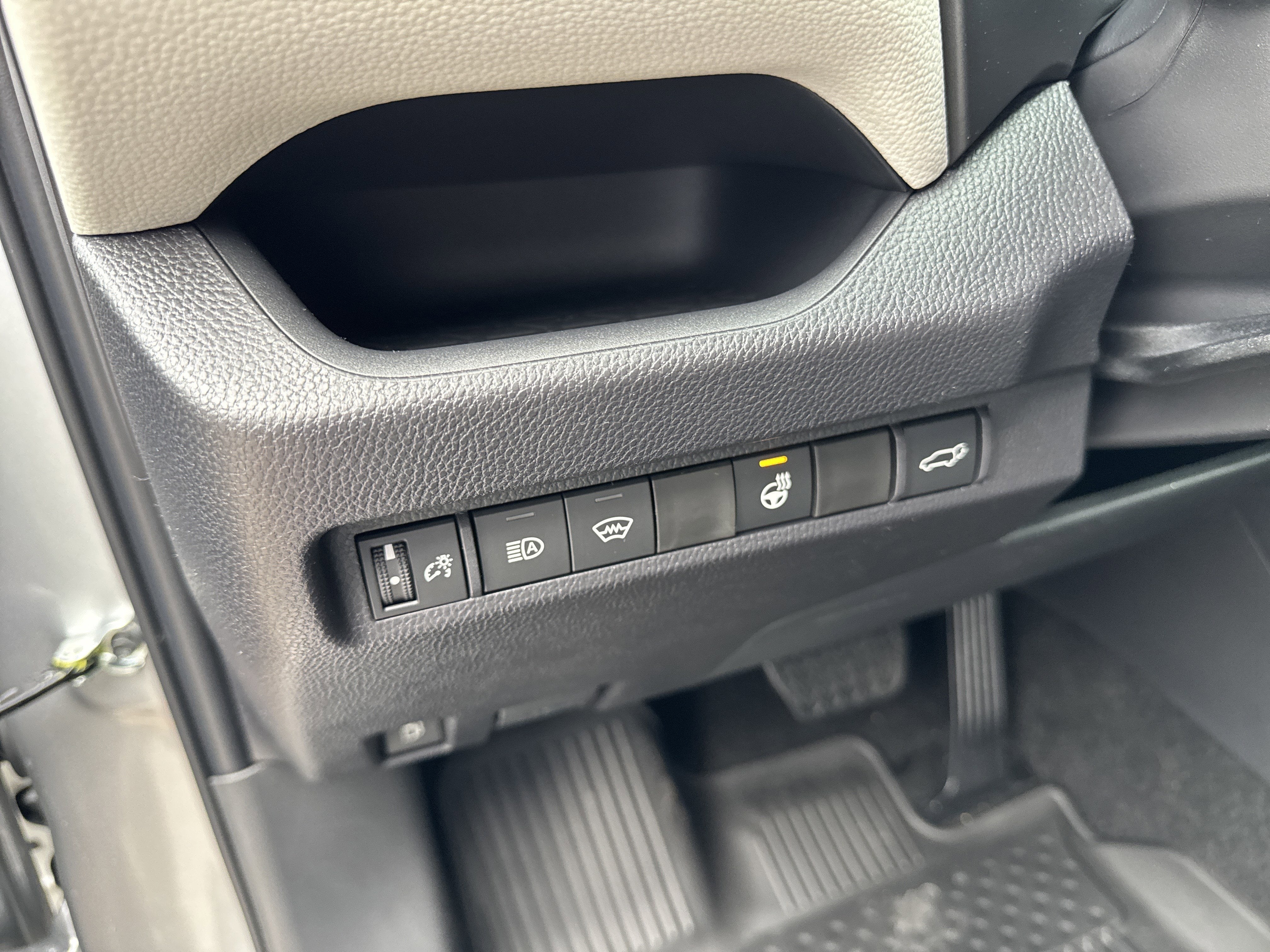 2025 Toyota RAV4 Hybrid Hybrid XLE