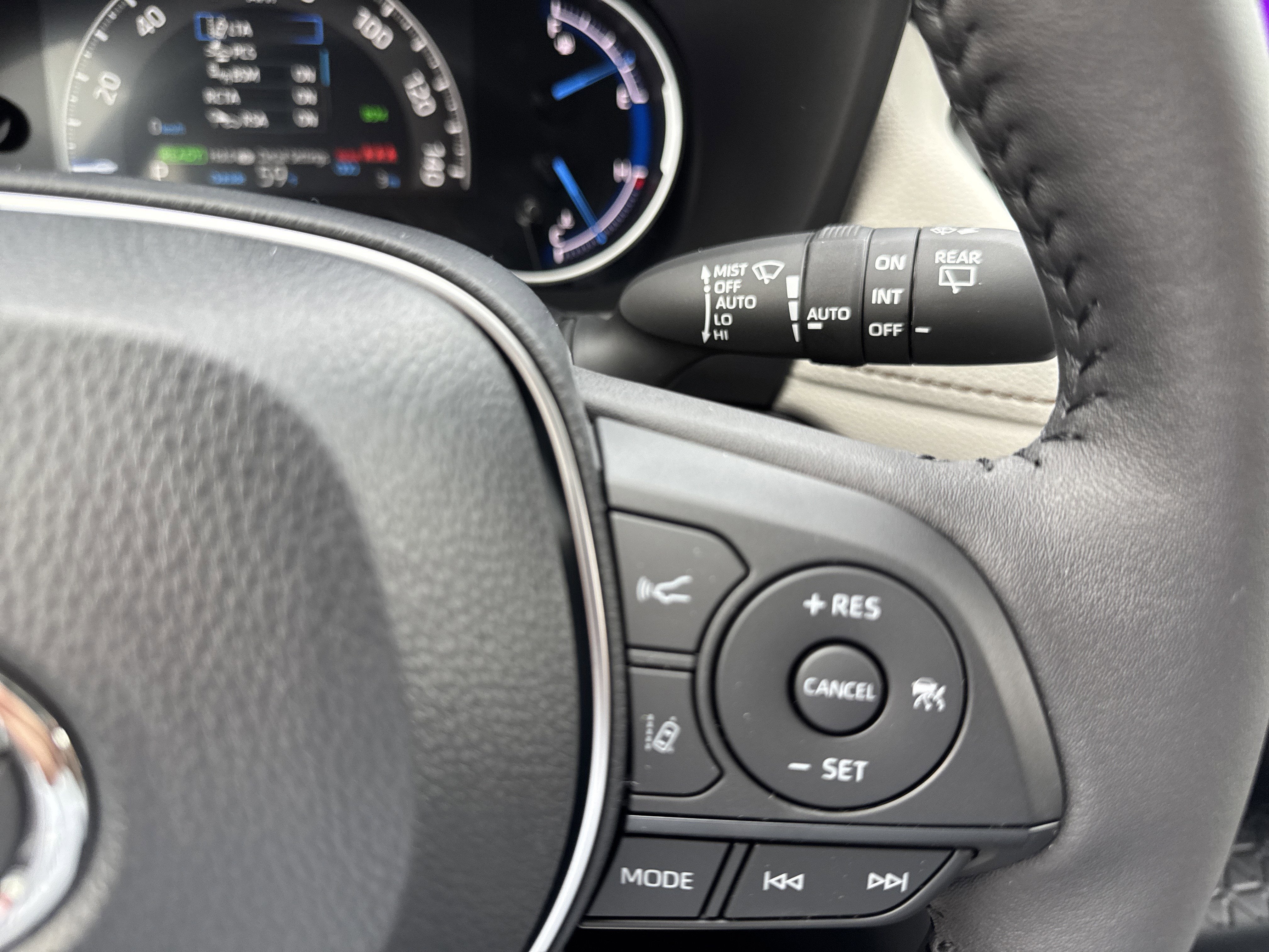 2025 Toyota RAV4 Hybrid Hybrid XLE