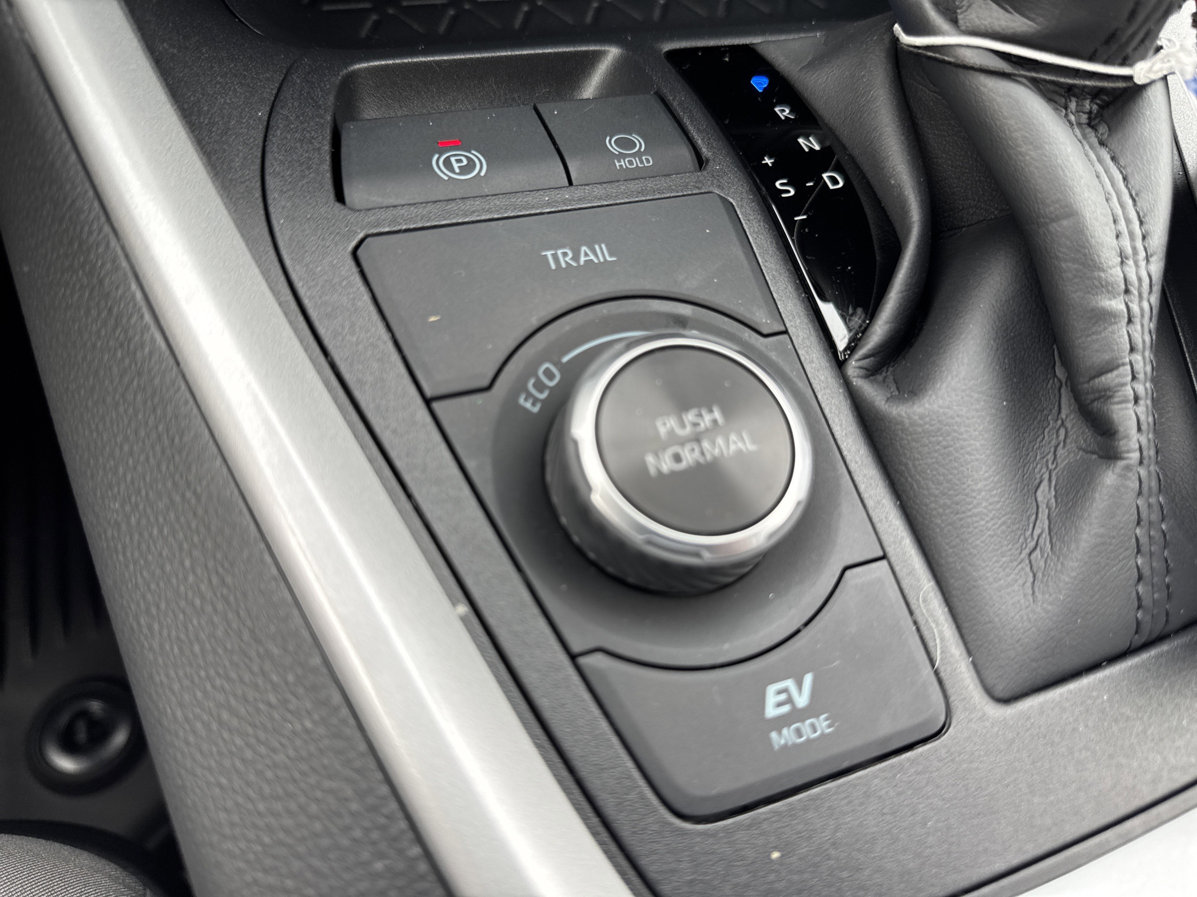 2025 Toyota RAV4 Hybrid Hybrid XLE