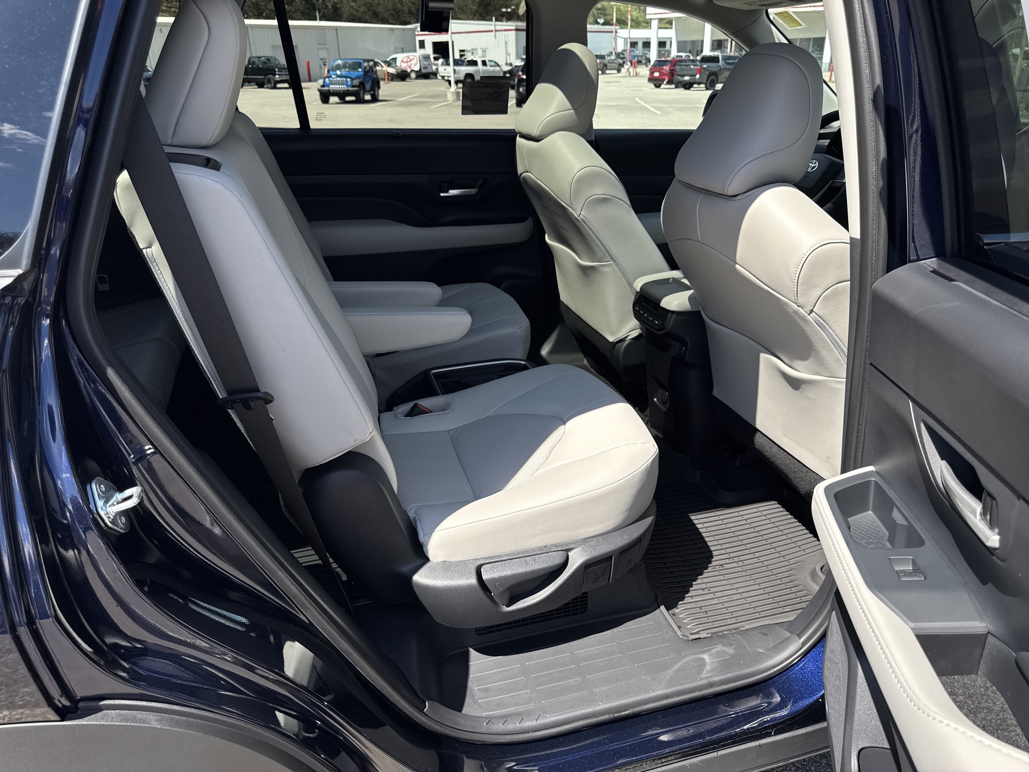 2026 Toyota Grand Highlander Hybrid Hybrid XLE