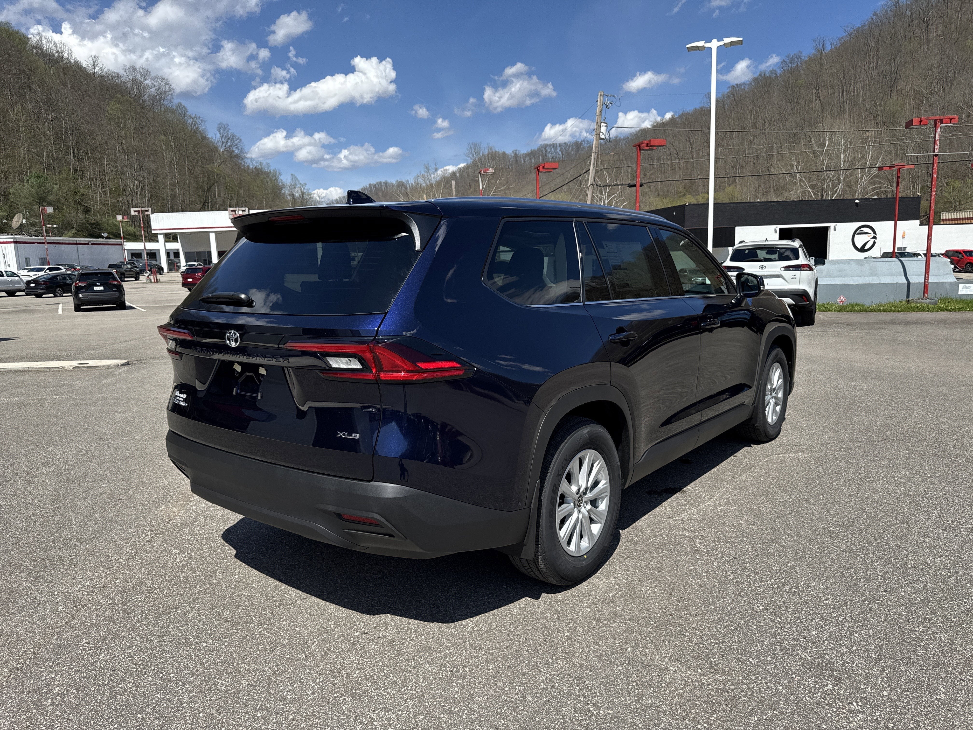 2026 Toyota Grand Highlander Hybrid Hybrid XLE