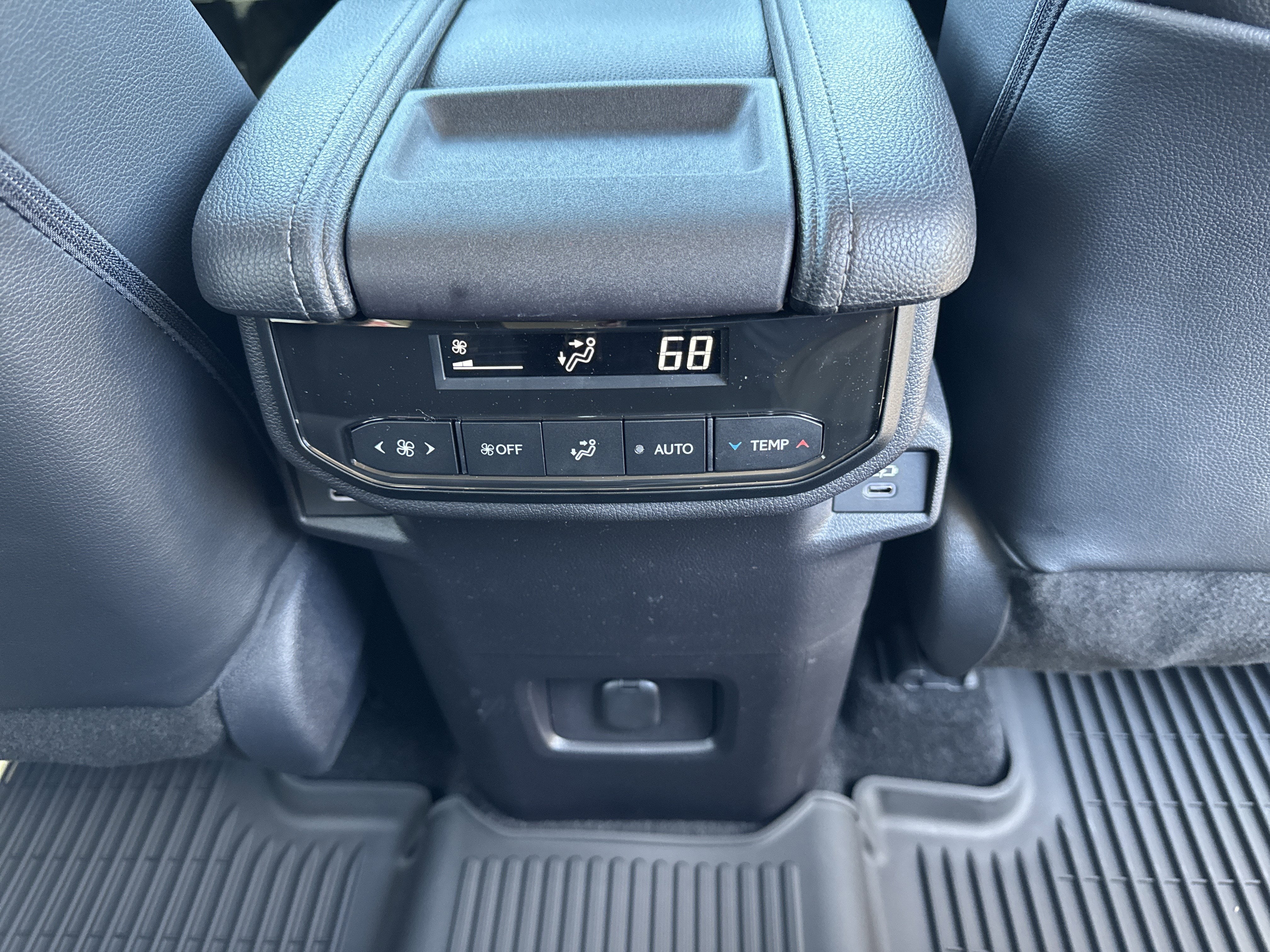 2026 Toyota Grand Highlander Hybrid Hybrid XLE