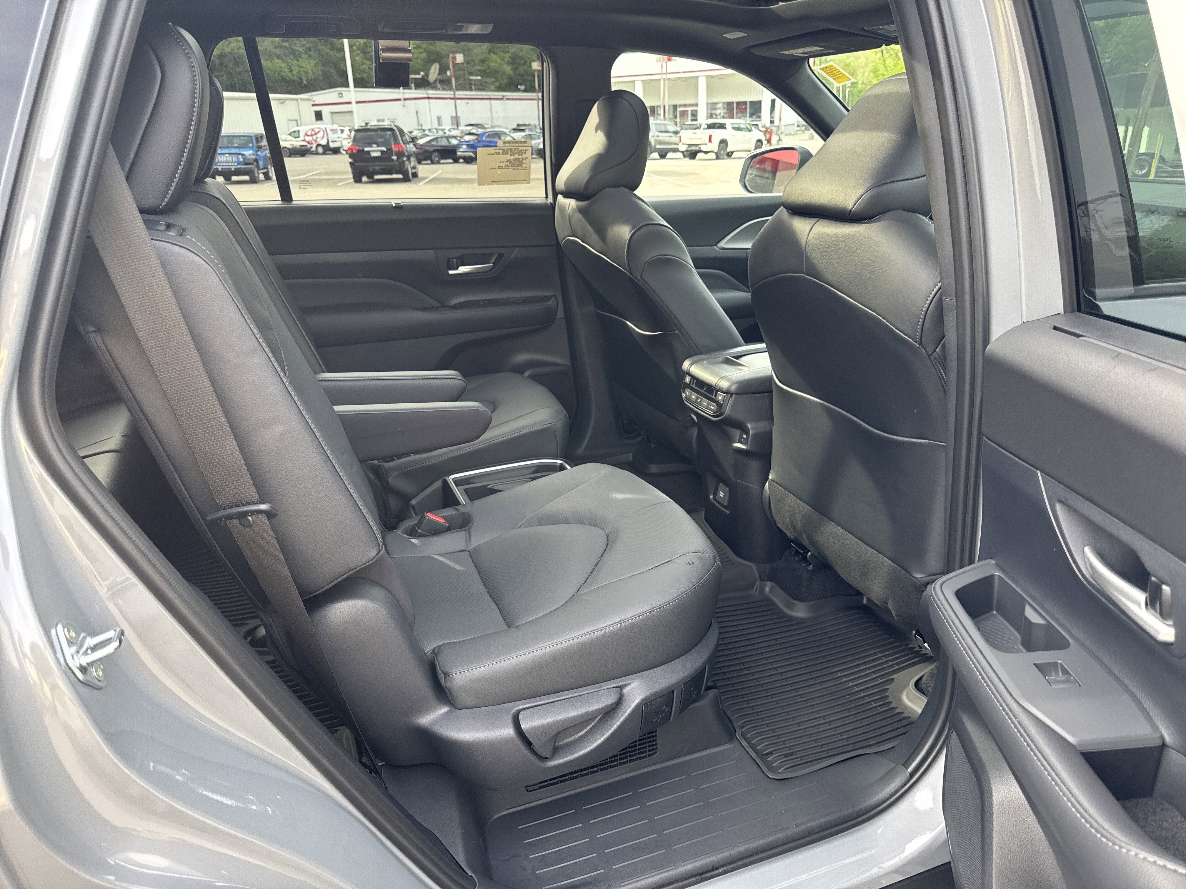 2026 Toyota Grand Highlander Hybrid Hybrid Nightshade