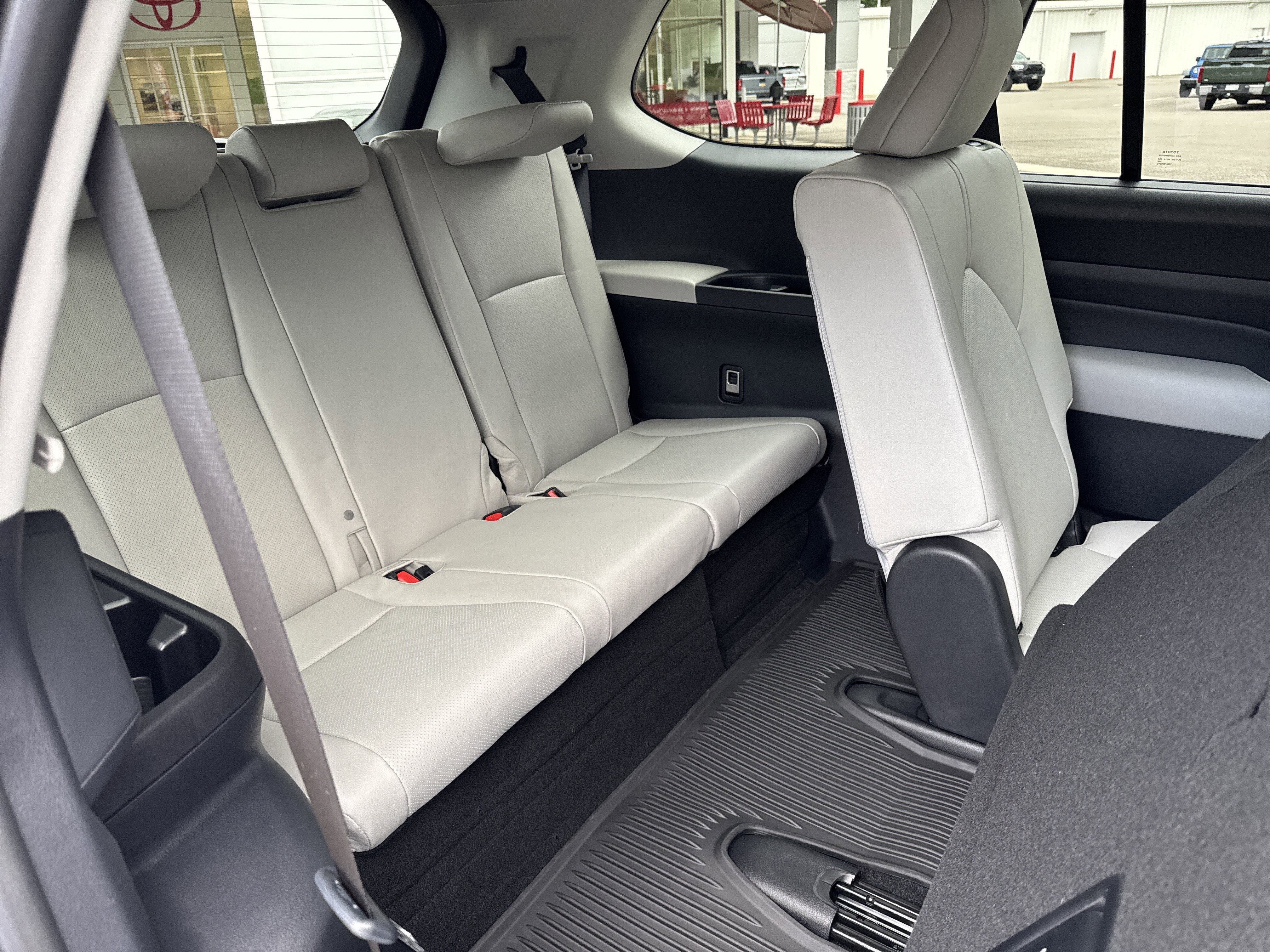 2026 Toyota Grand Highlander Hybrid Hybrid XLE