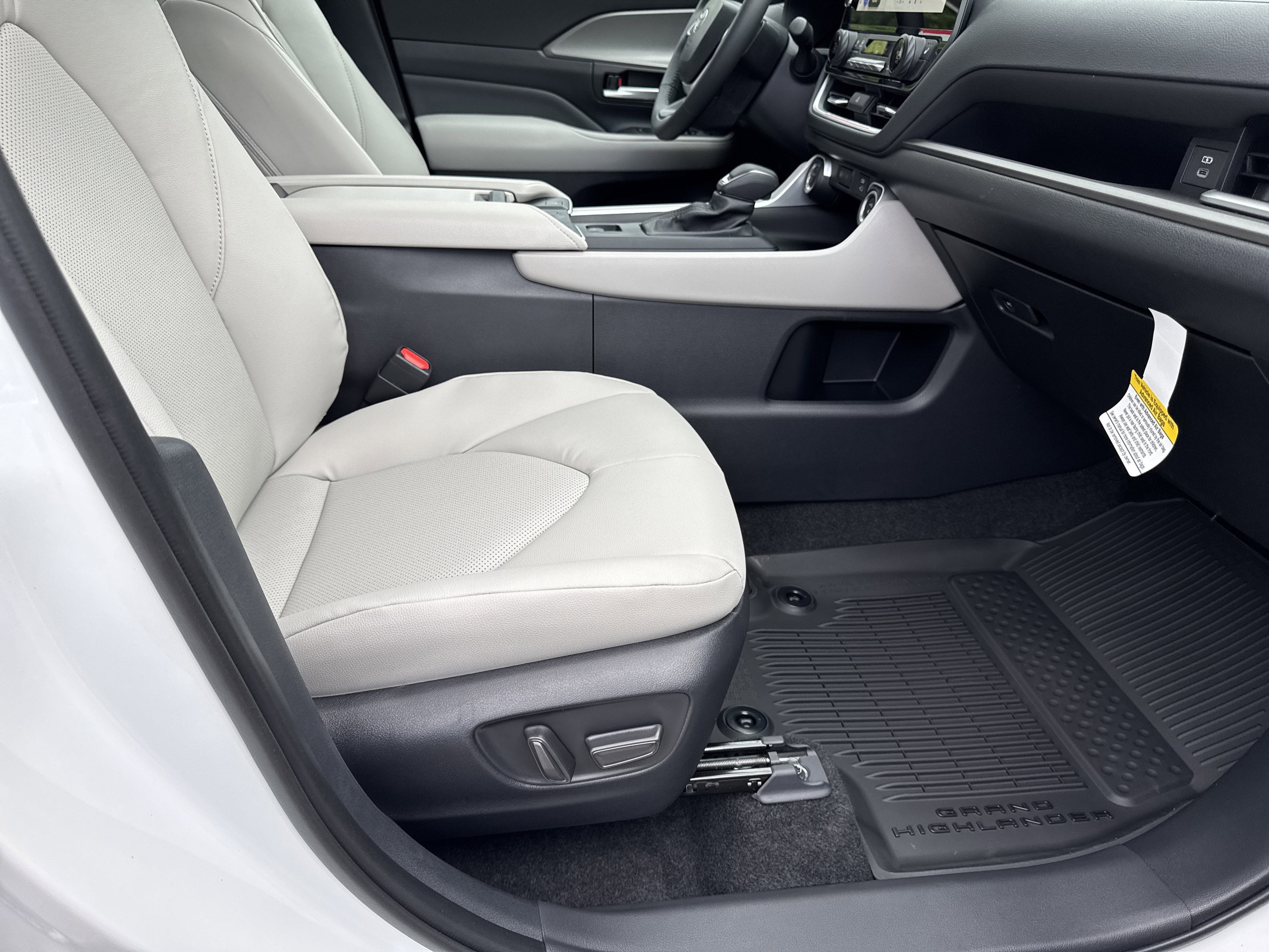2026 Toyota Grand Highlander Hybrid Hybrid XLE