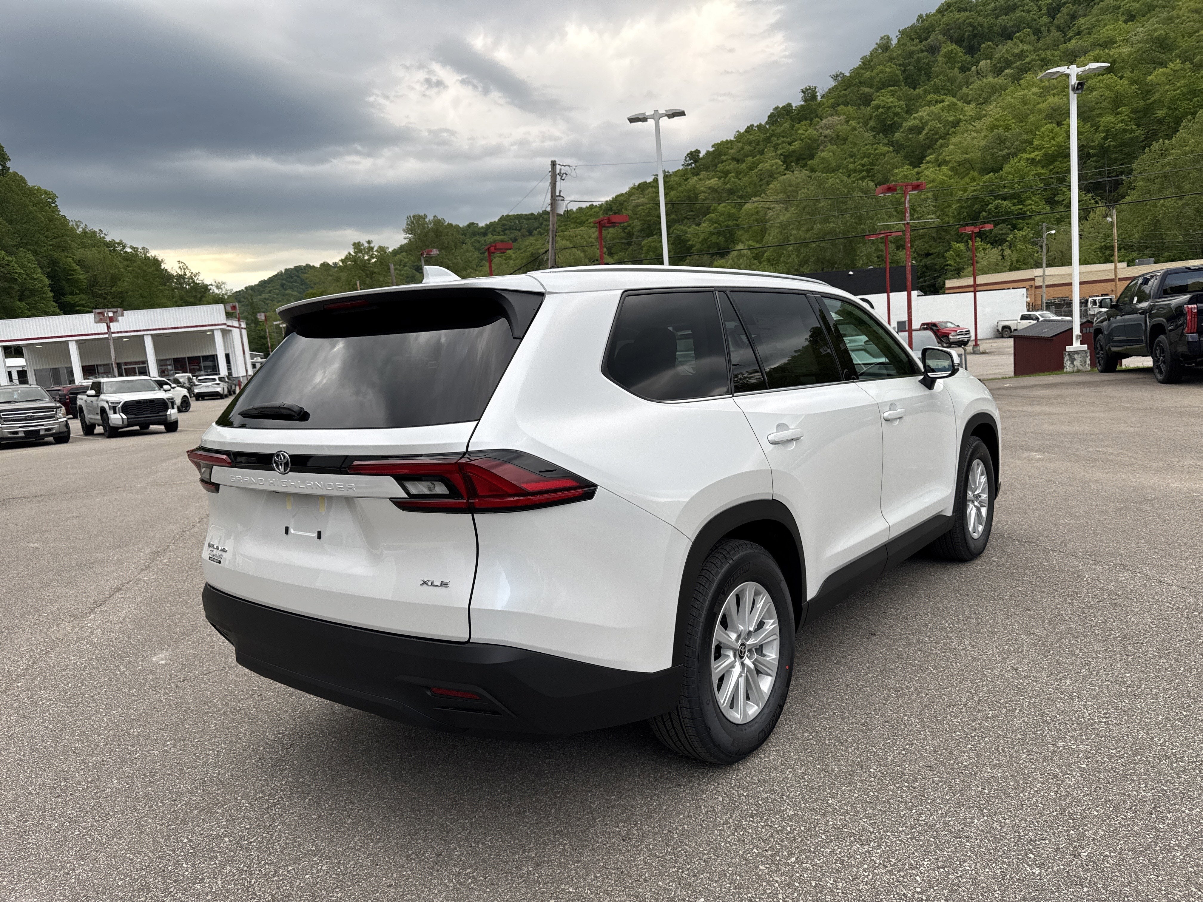 2026 Toyota Grand Highlander Hybrid Hybrid XLE
