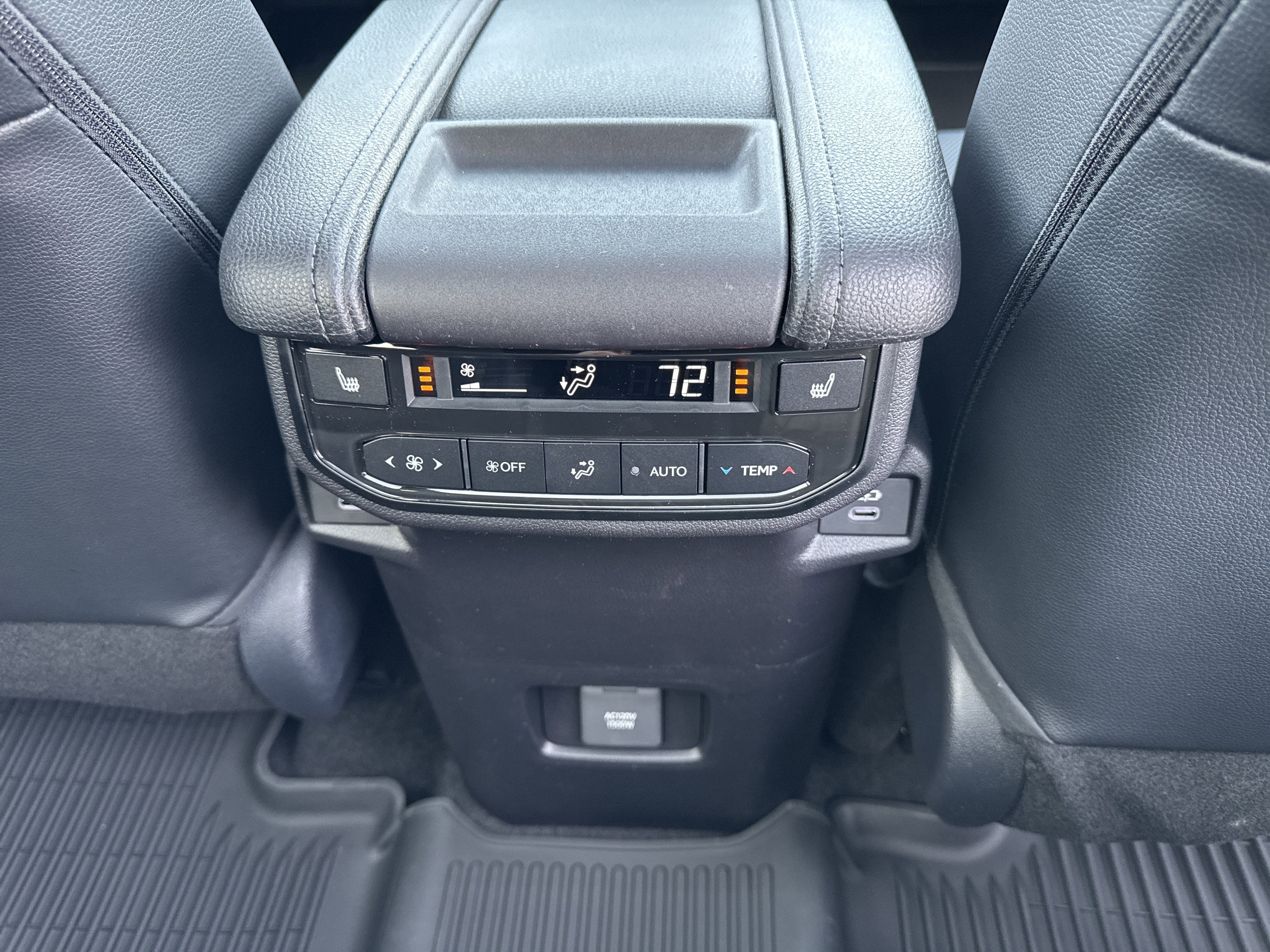 2026 Toyota Grand Highlander Hybrid Hybrid Nightshade