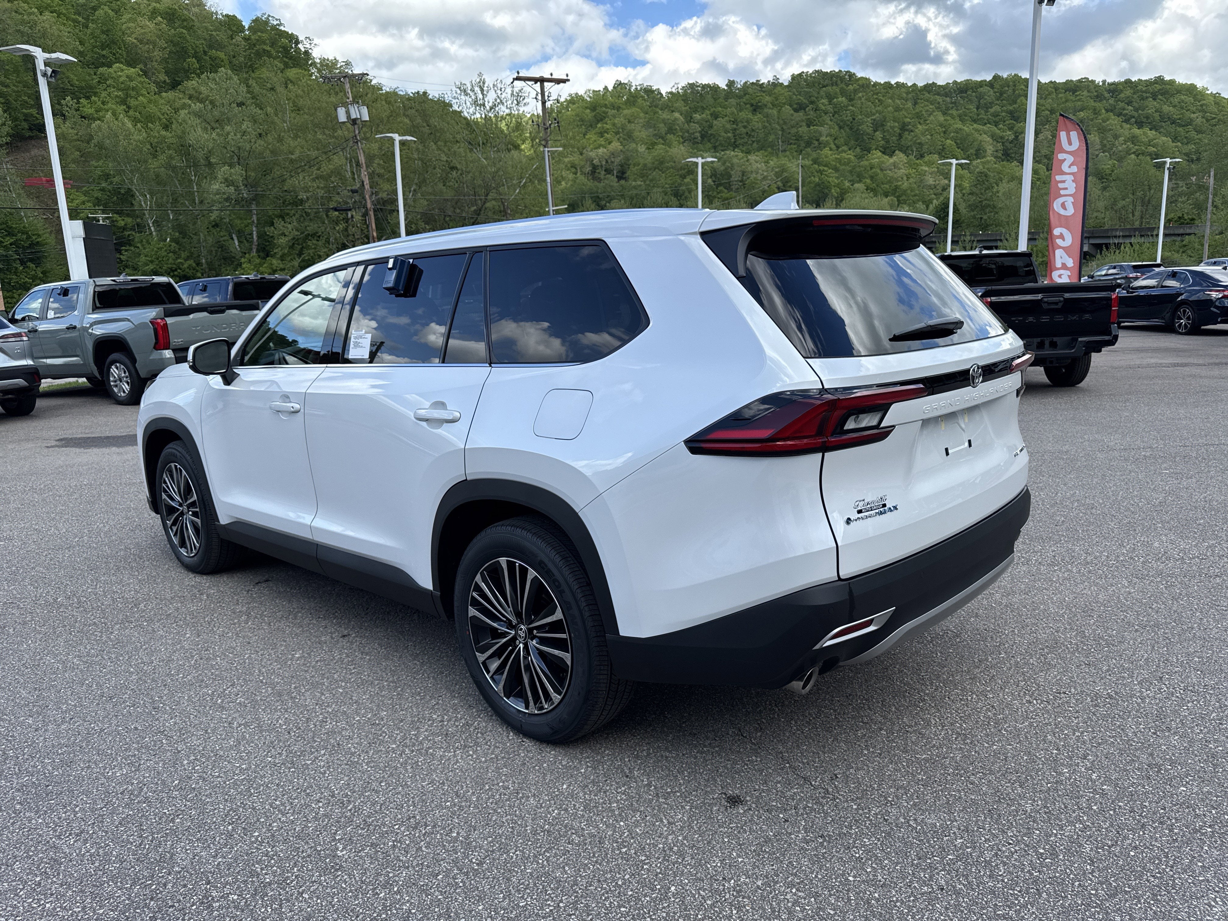 2026 Toyota Grand Highlander Hybrid Hybrid MAX Platinum