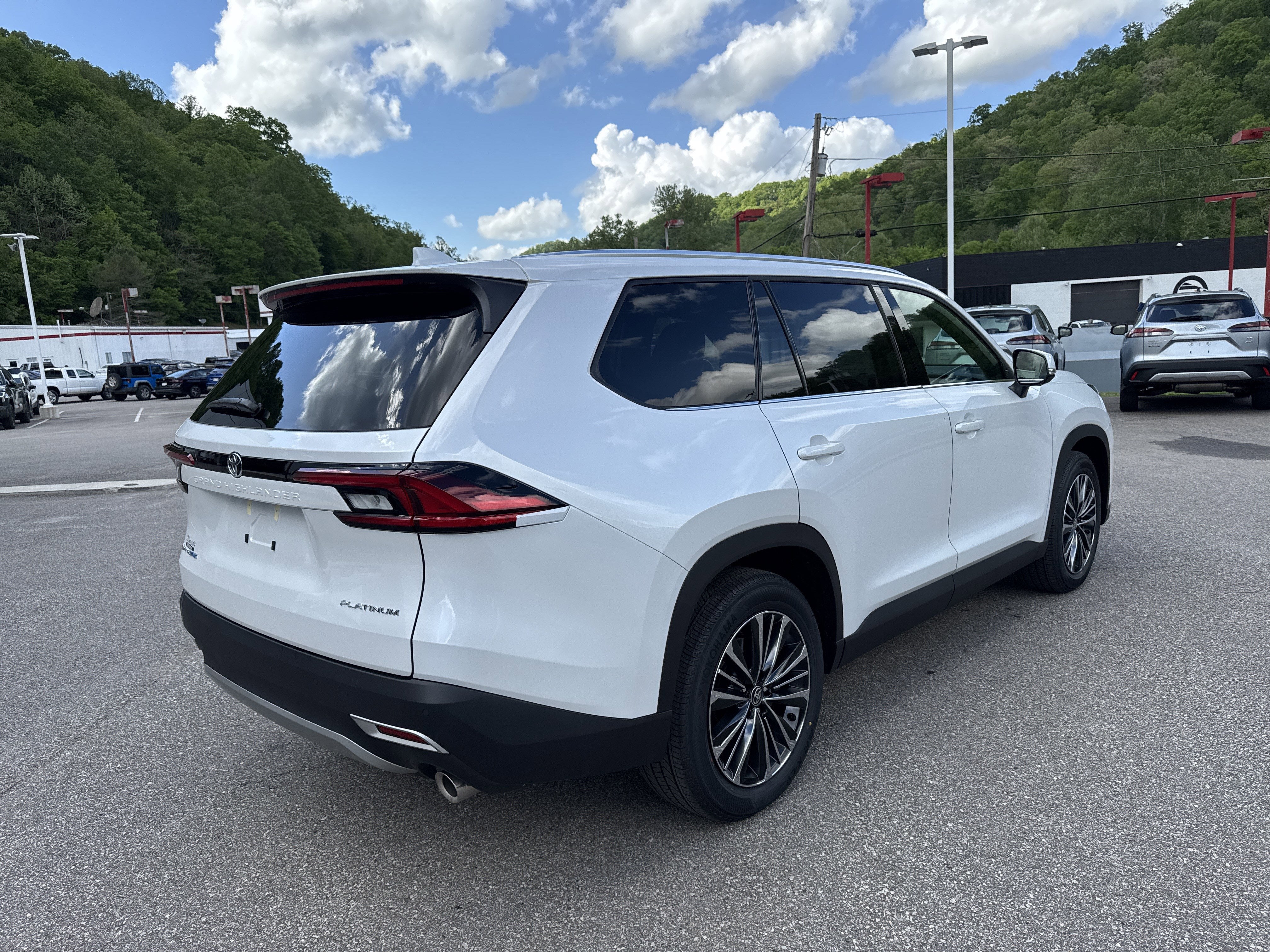 2026 Toyota Grand Highlander Hybrid Hybrid MAX Platinum