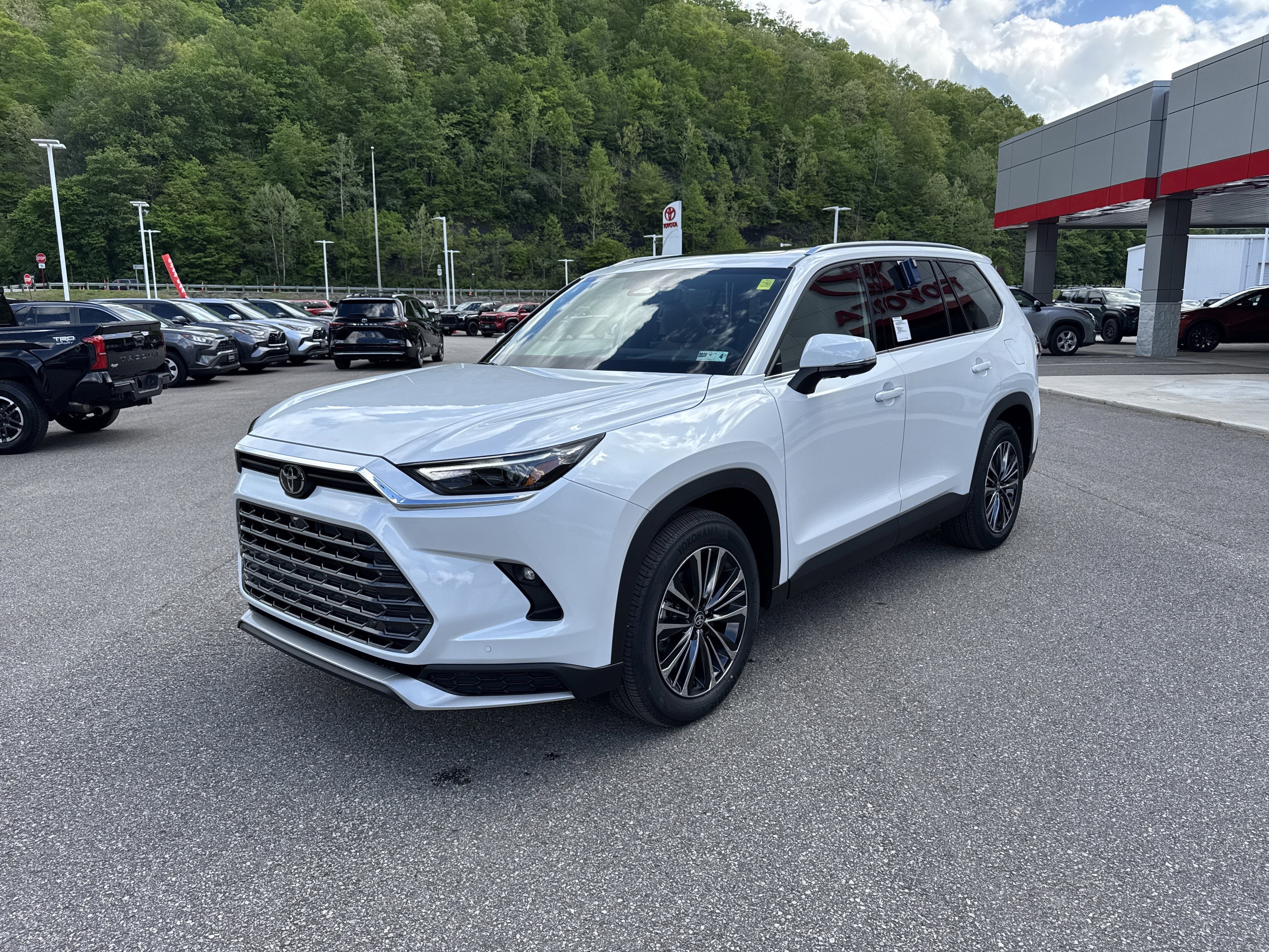 2026 Toyota Grand Highlander Hybrid Hybrid MAX Platinum