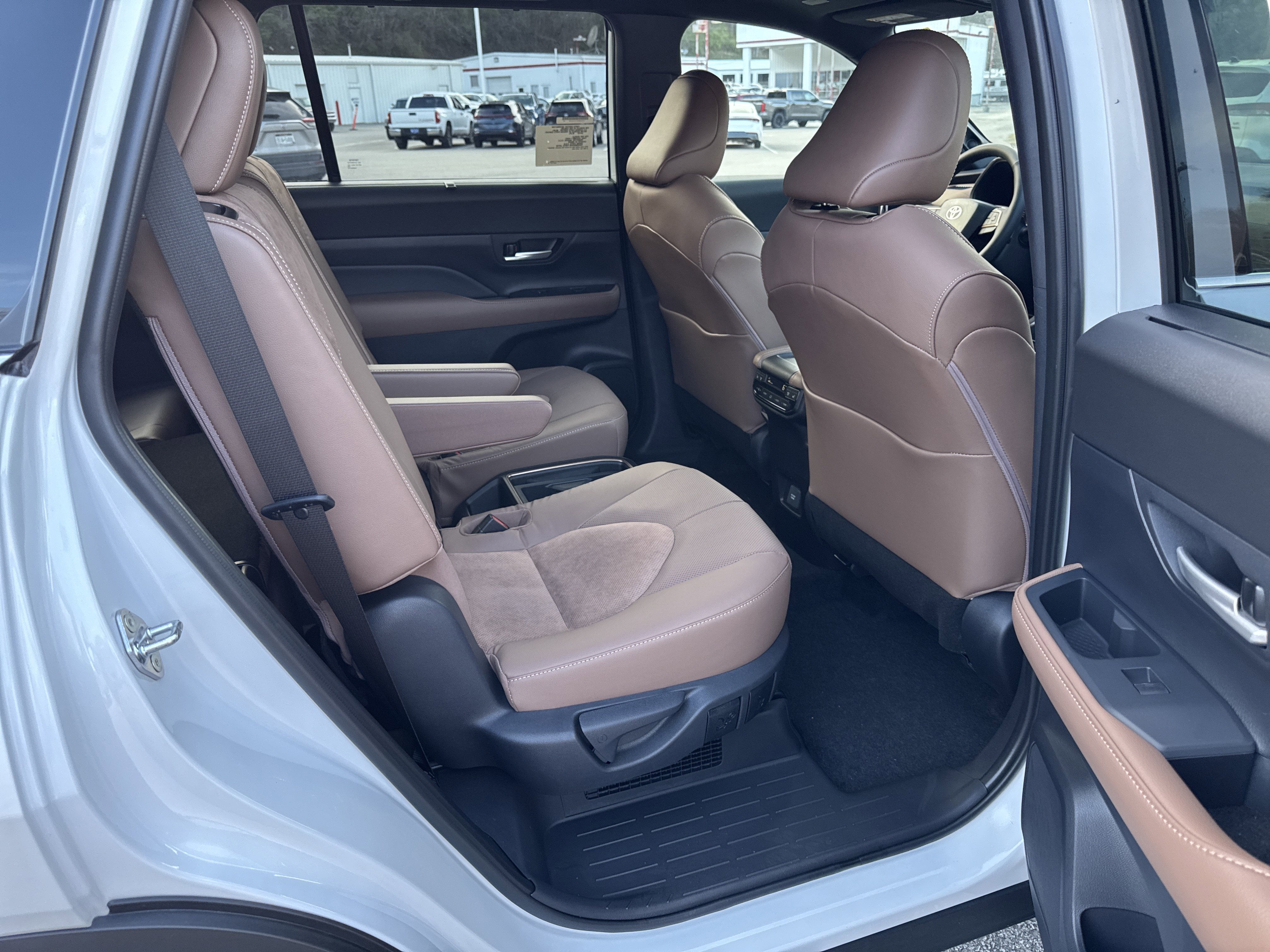 2026 Toyota Grand Highlander Hybrid Hybrid MAX Platinum