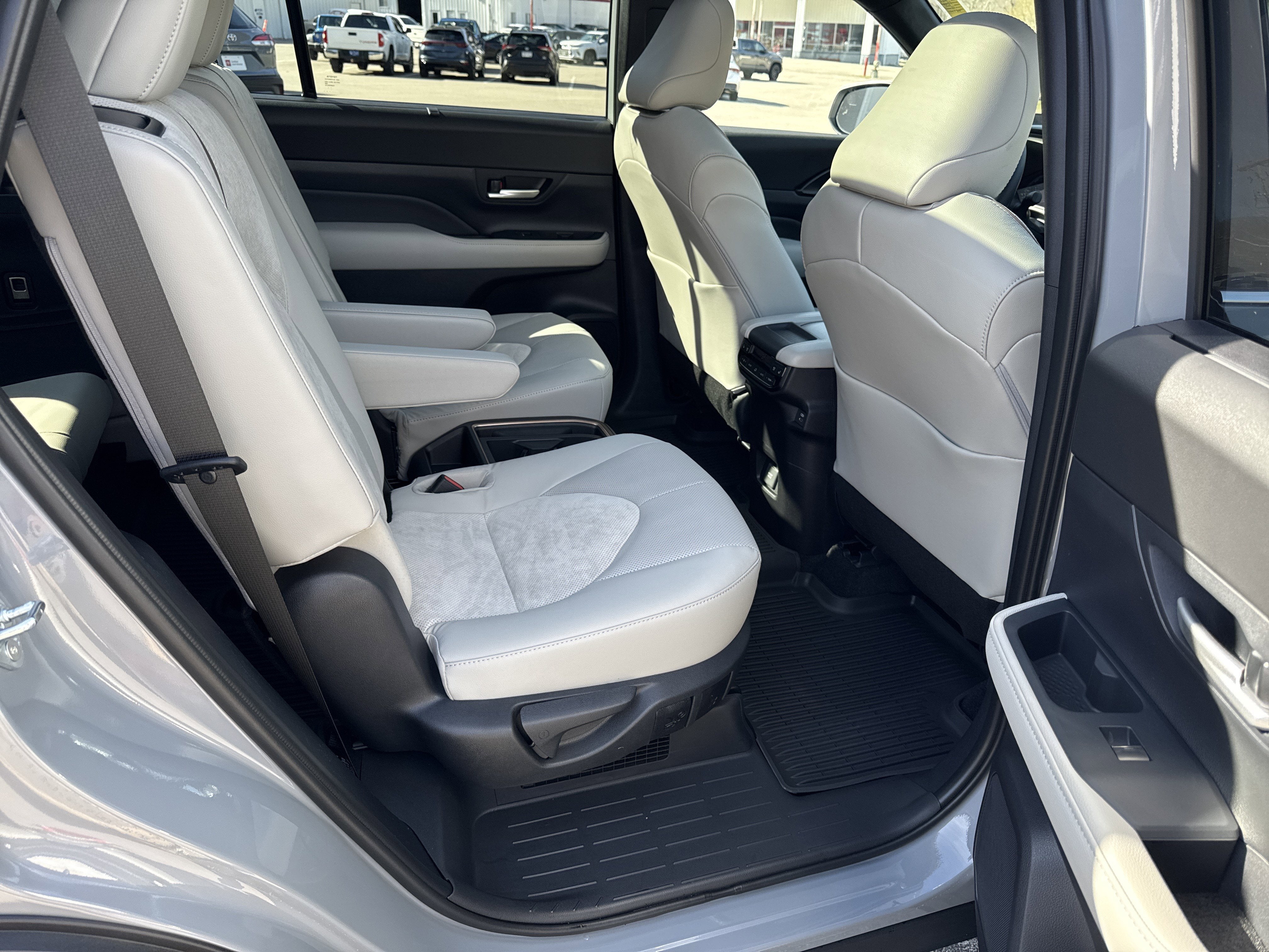 2026 Toyota Grand Highlander Hybrid Hybrid MAX Platinum