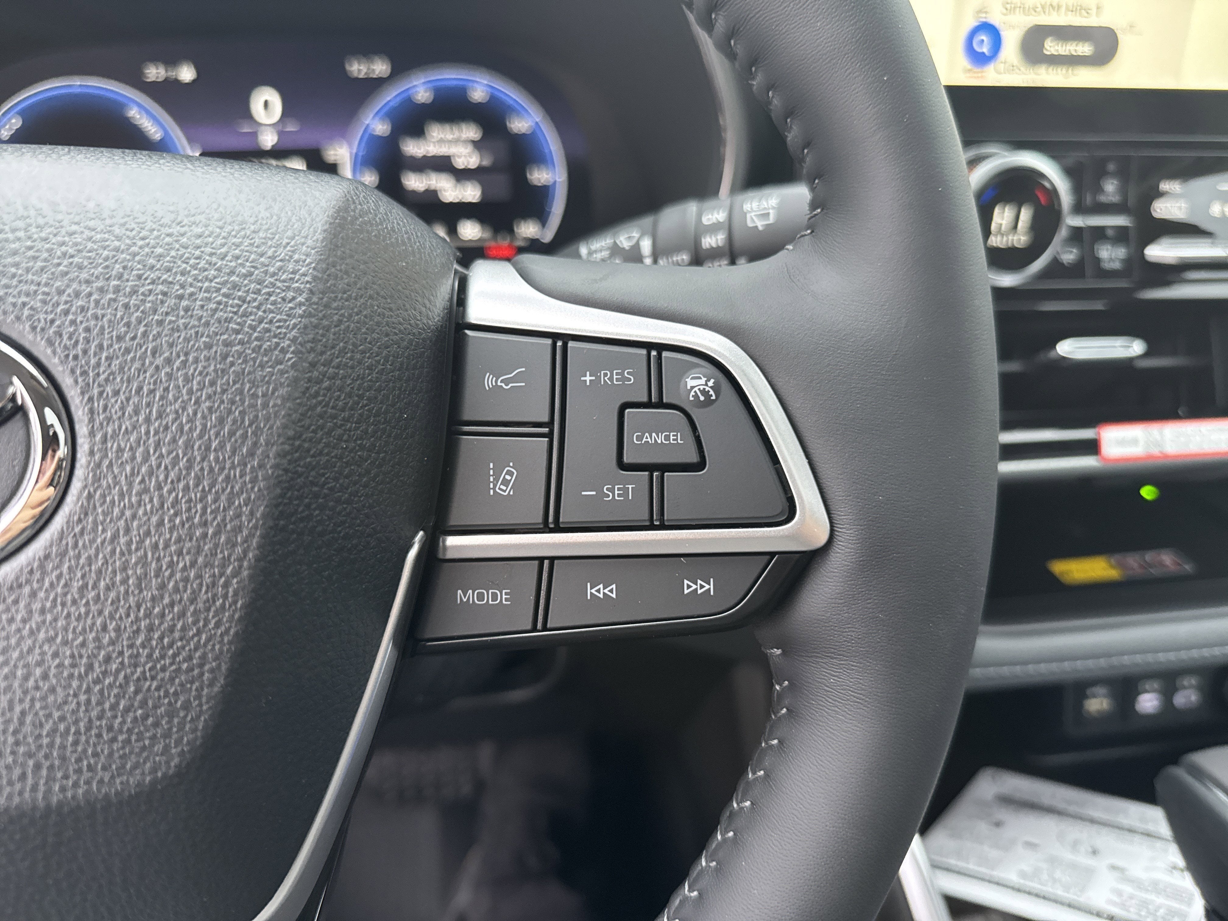 2026 Toyota Highlander Hybrid Hybrid Platinum