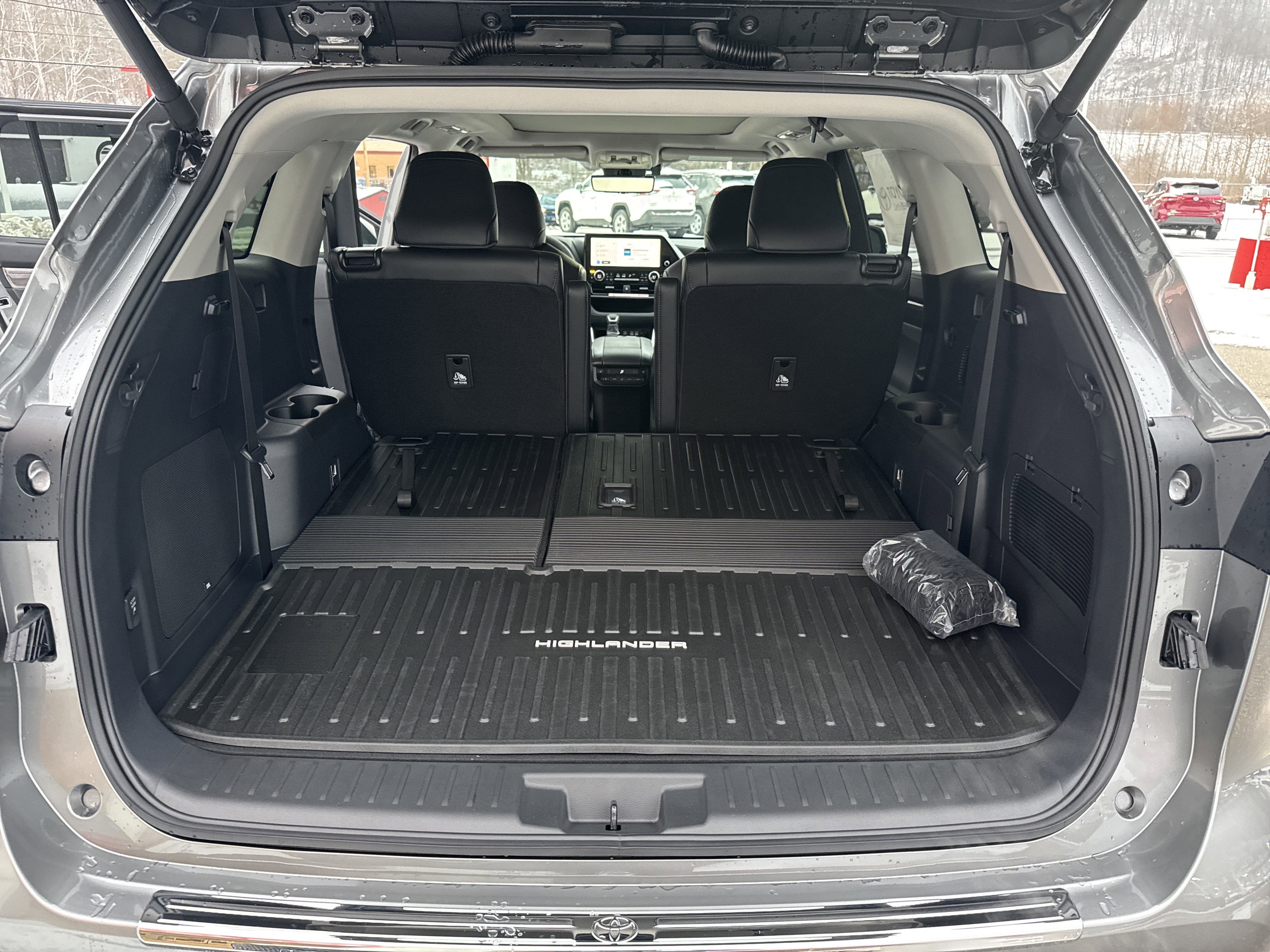 2026 Toyota Highlander Hybrid Hybrid Platinum